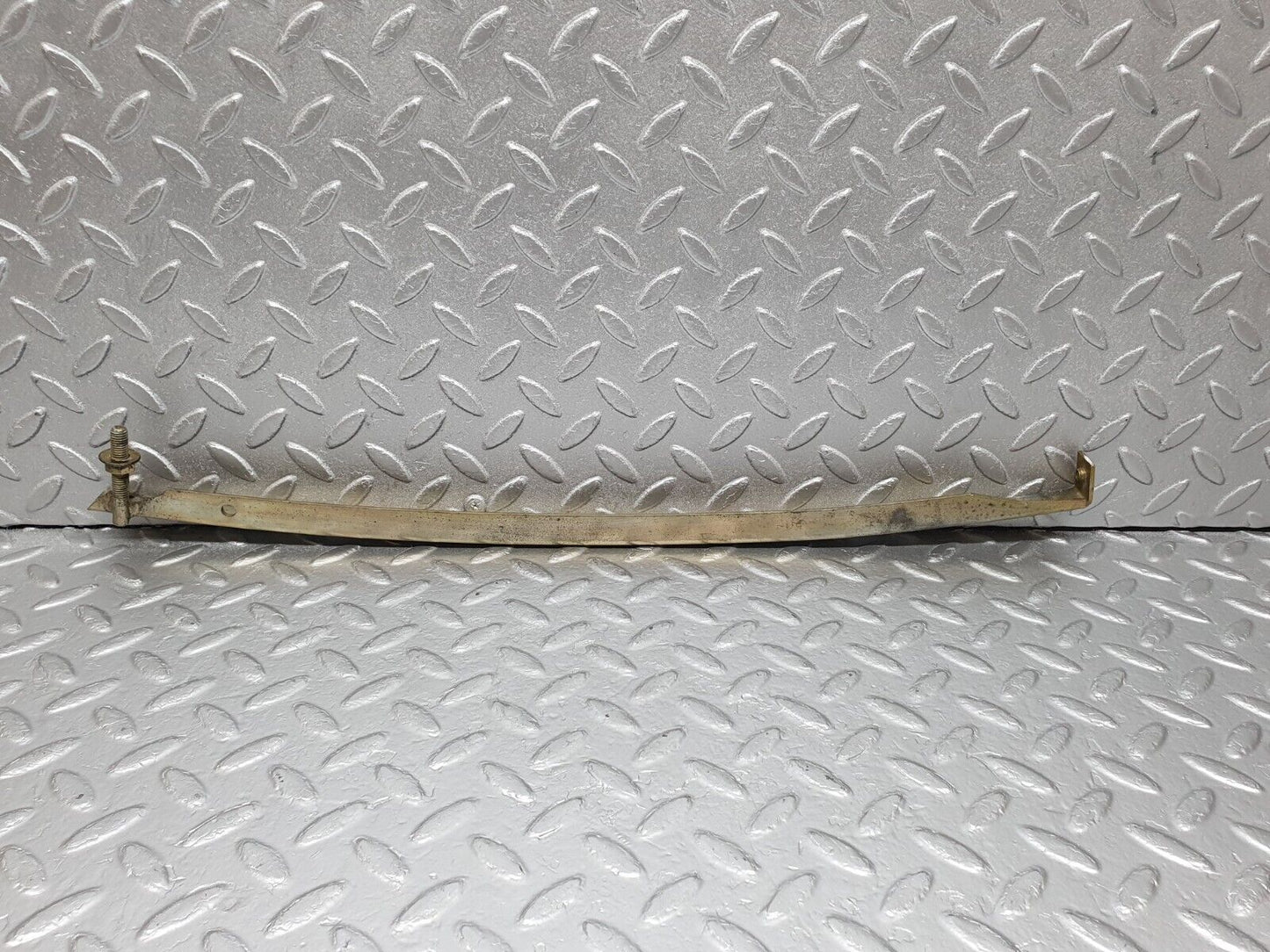 43712 Mercedes-Benz C126 380SEC Coupe Right Door Window Channel
