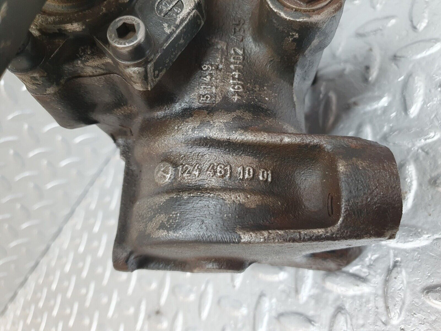 43027 Mercedes-Benz W201 190 Steering Box Steering Rack 1244611001