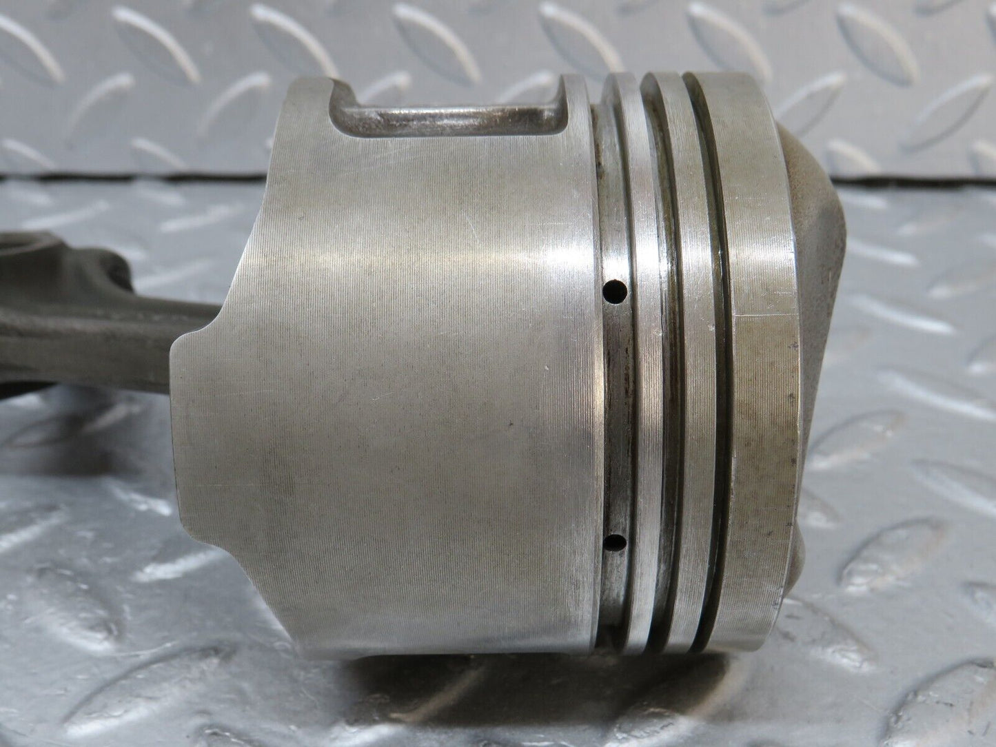 35586 Mercedes-Benz R107 280SL Piston With Connecting Rod 85.986 11005