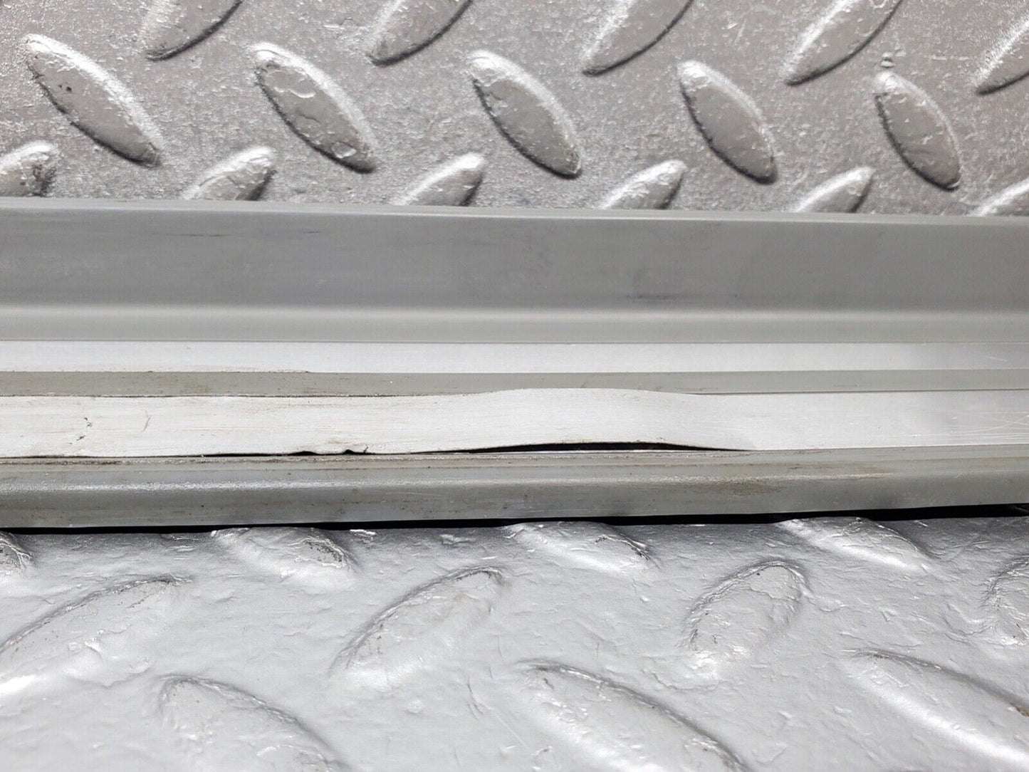 44581 Mercedes-Benz W124 220E Front Right Door Sill Trim
