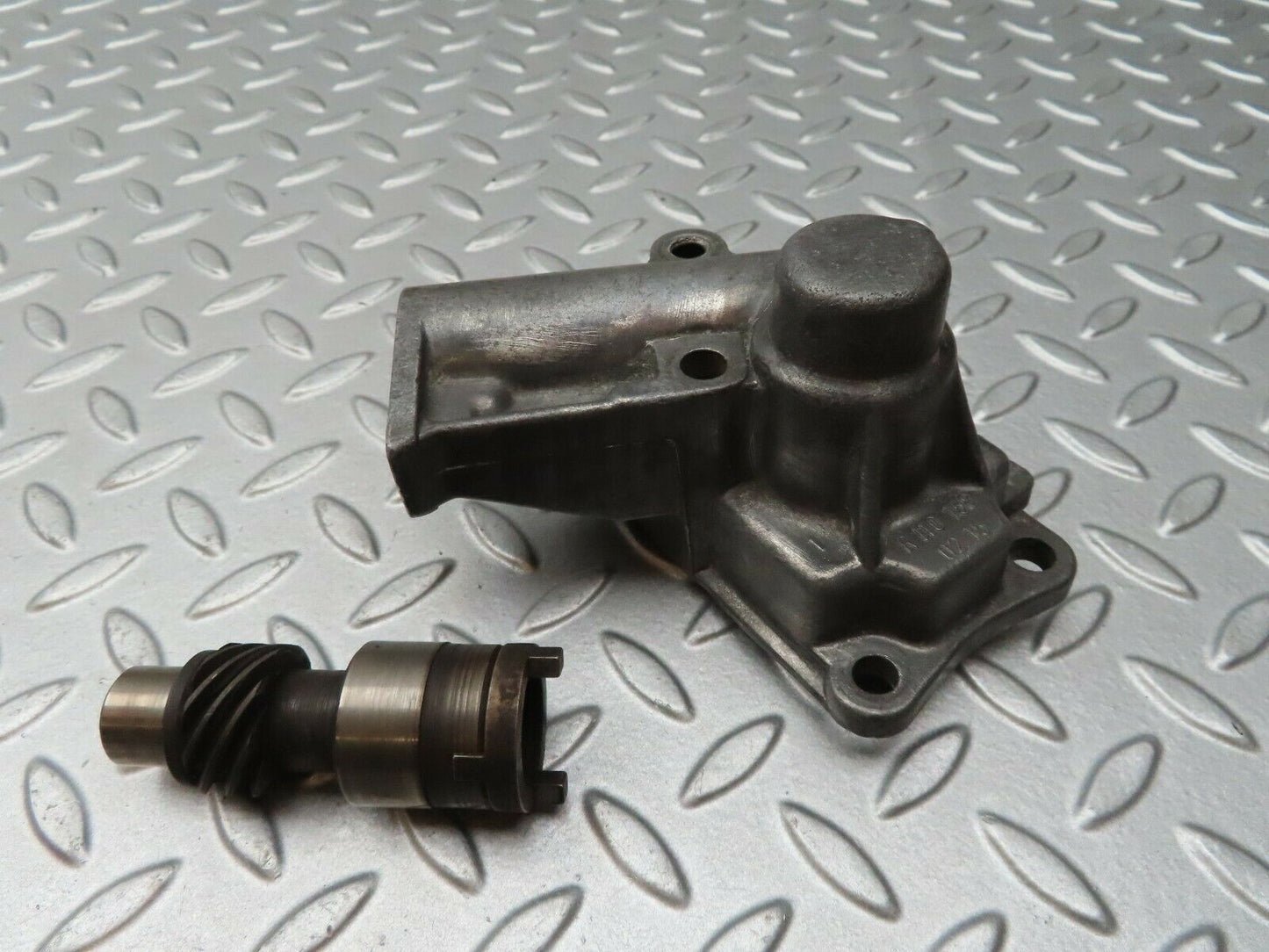 4822 Mercedes-Benz W114 280CE Coupe Ignition Distributor Housing 1101580215