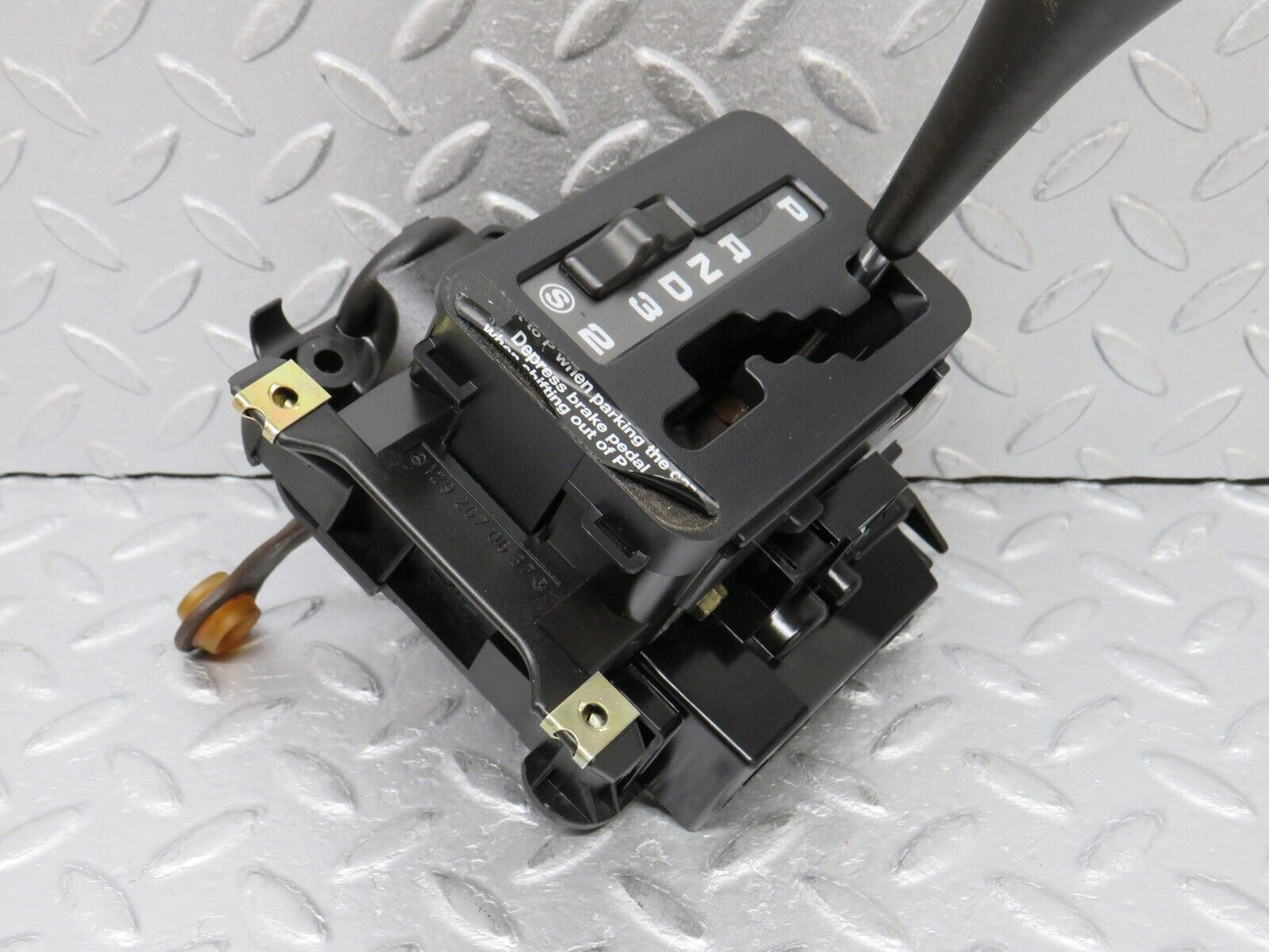 38502 Mercedes-Benz R129 280SL Coupe Automatic Gear Selector 1292670637 1242670206