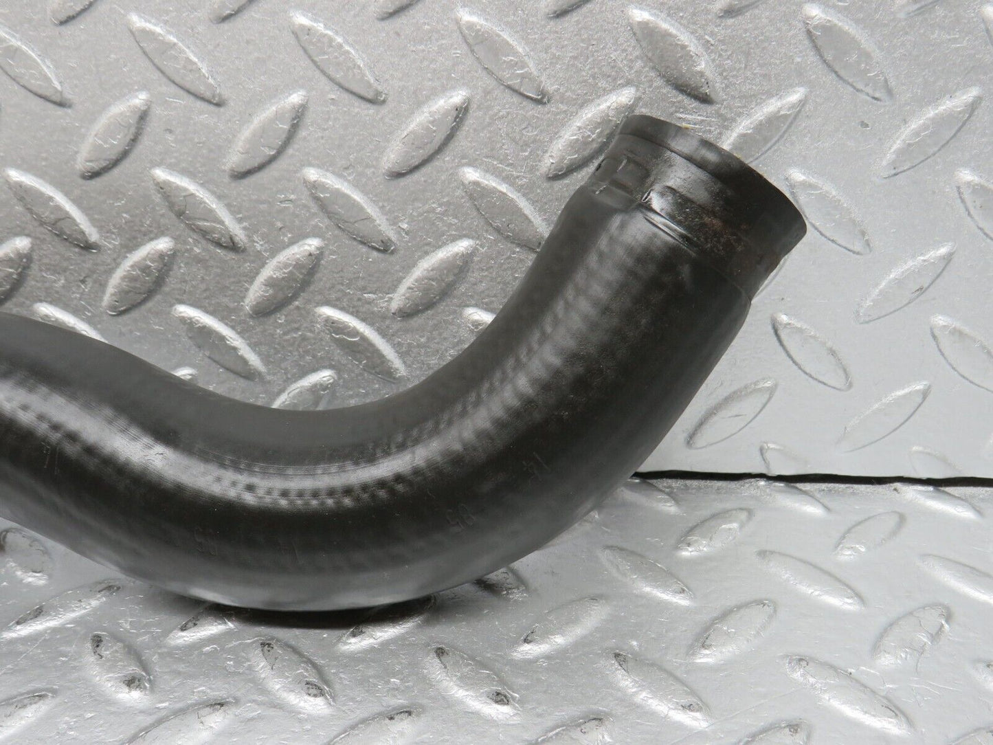 39178 Mercedes-Benz R107 500SL Radiator Hose Pipe 1265012082
