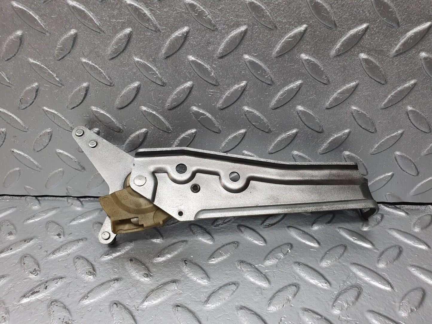 40746 Mercedes-Benz W123 300D Throttle Linkage
