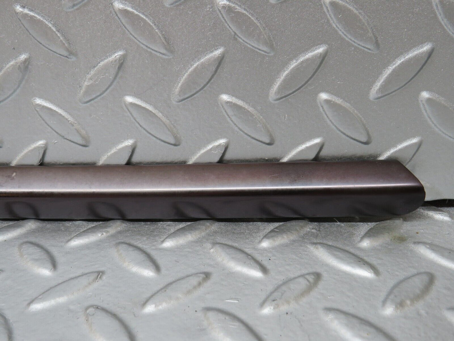 35081 Mercedes-Benz W210 320E Rear Right Door Window Exterior Trim