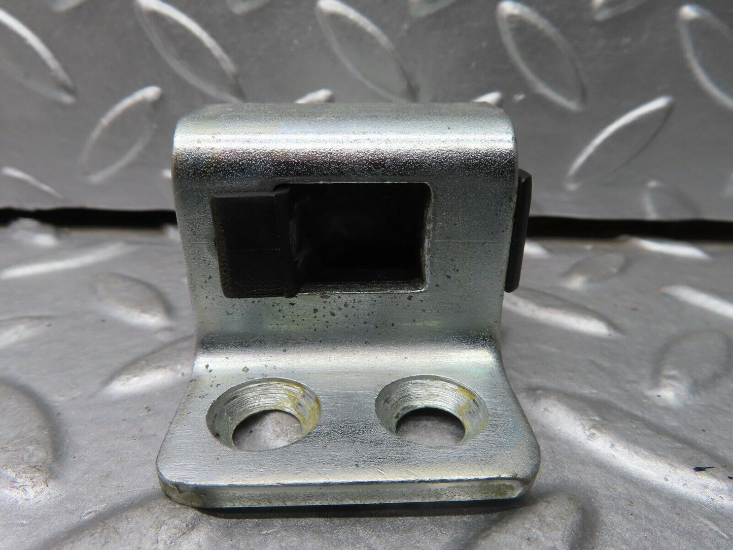 21143 Mercedes-Benz W123 230E Door Lock Latch Left Side