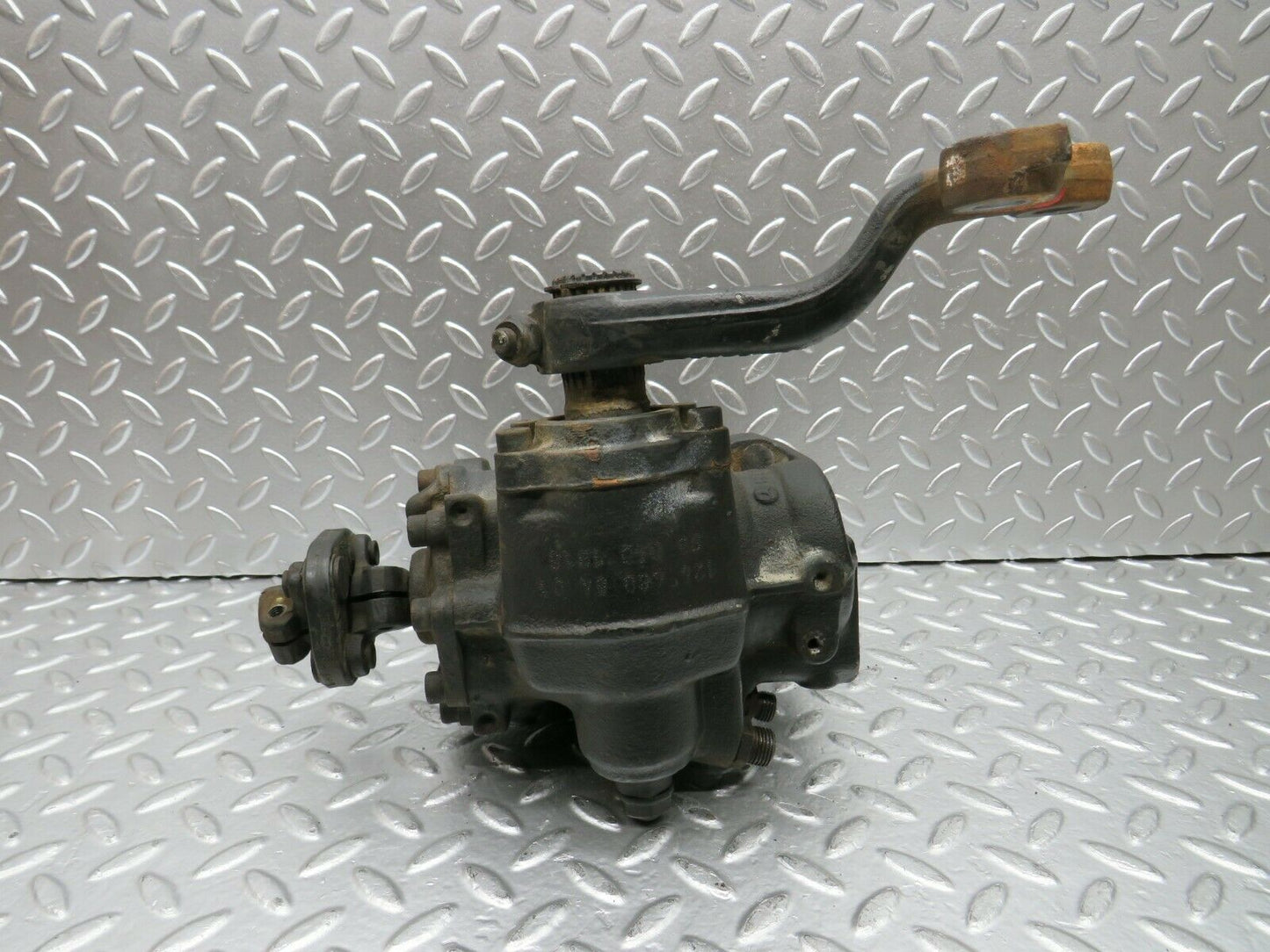 22638 Mercedes-Benz C124 E220 Steering Box Steering Rack 1244606401 1244611105