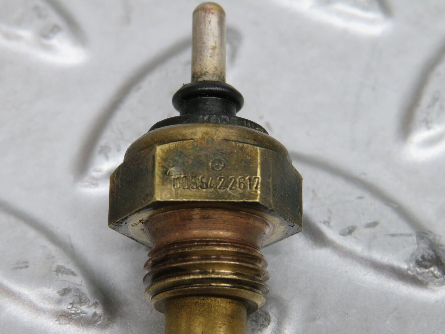 29174 Mercedes-Benz C124 320CE Coolant Temperature Sensor 0055422617