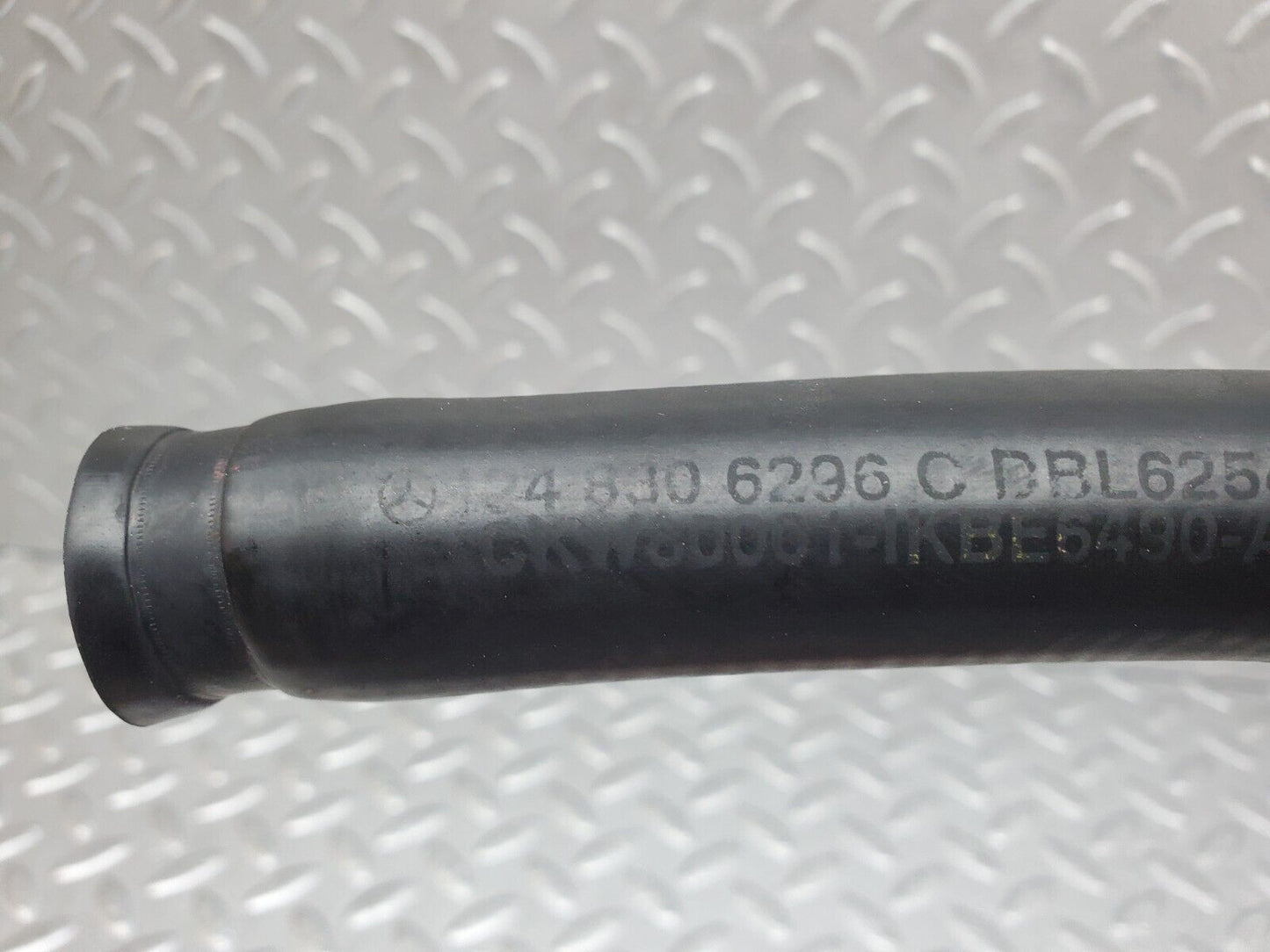 44747 Mercedes-Benz W124 220E Radiator Hose Pipe 1248306296