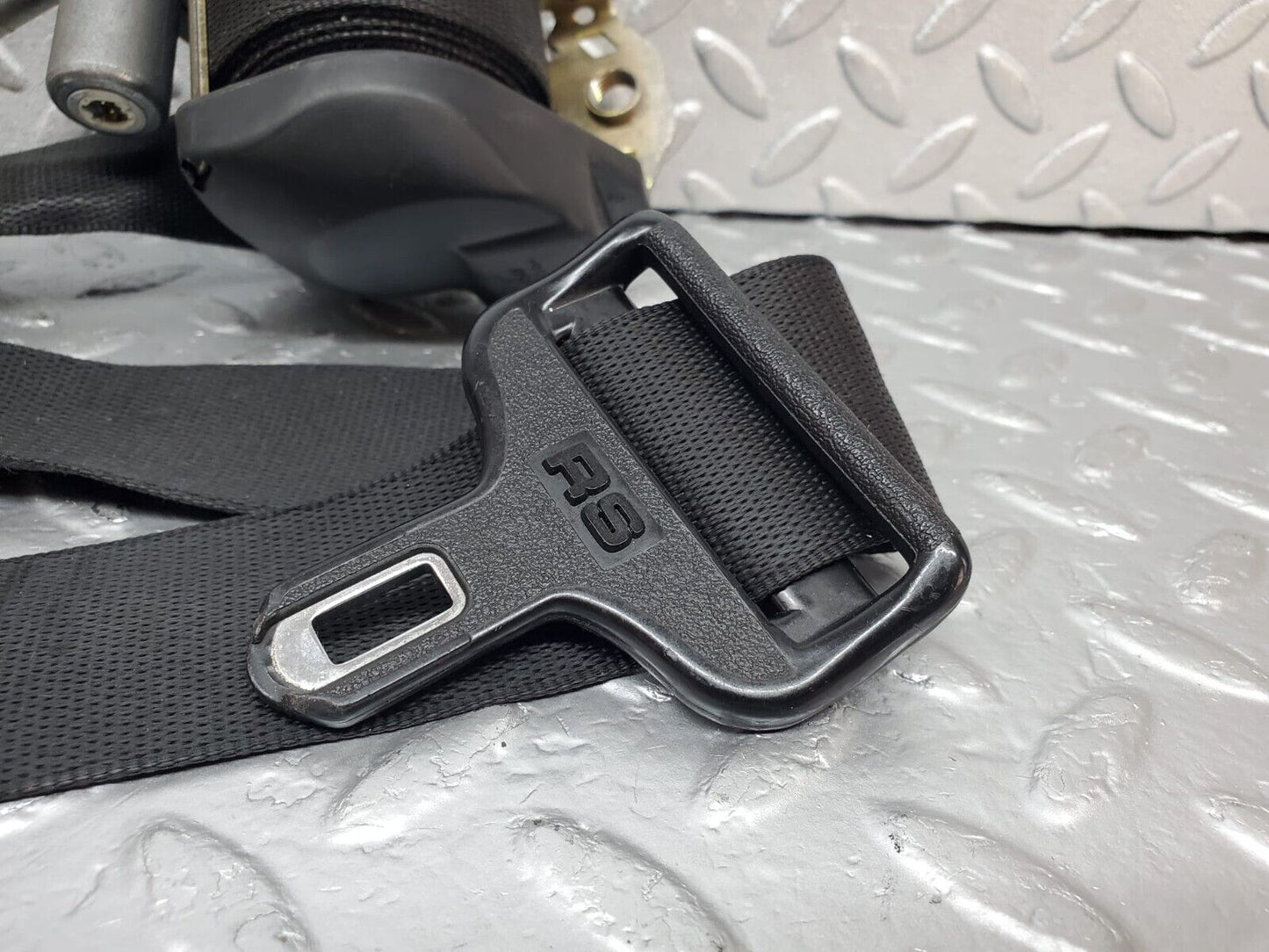 44837 Mercedes-Benz W124 220E Front Right Seat Belt With Buckle 1248600686