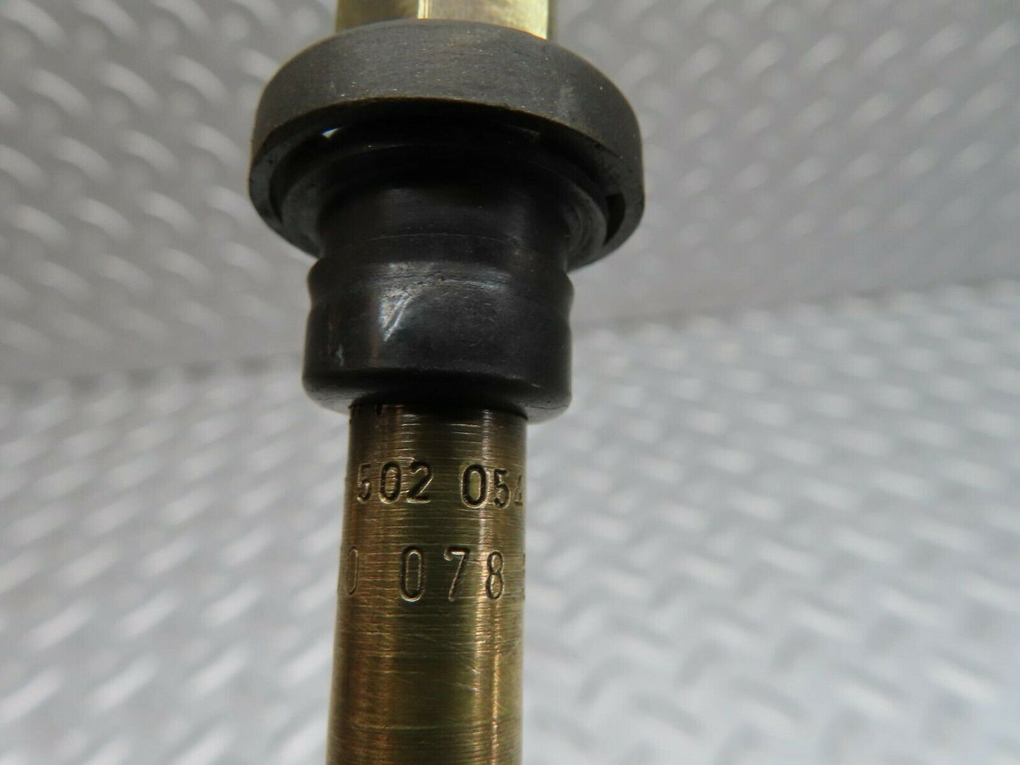 12171 Mercedes-Benz R129 300SL Coupe Fuel Injector 0437502054