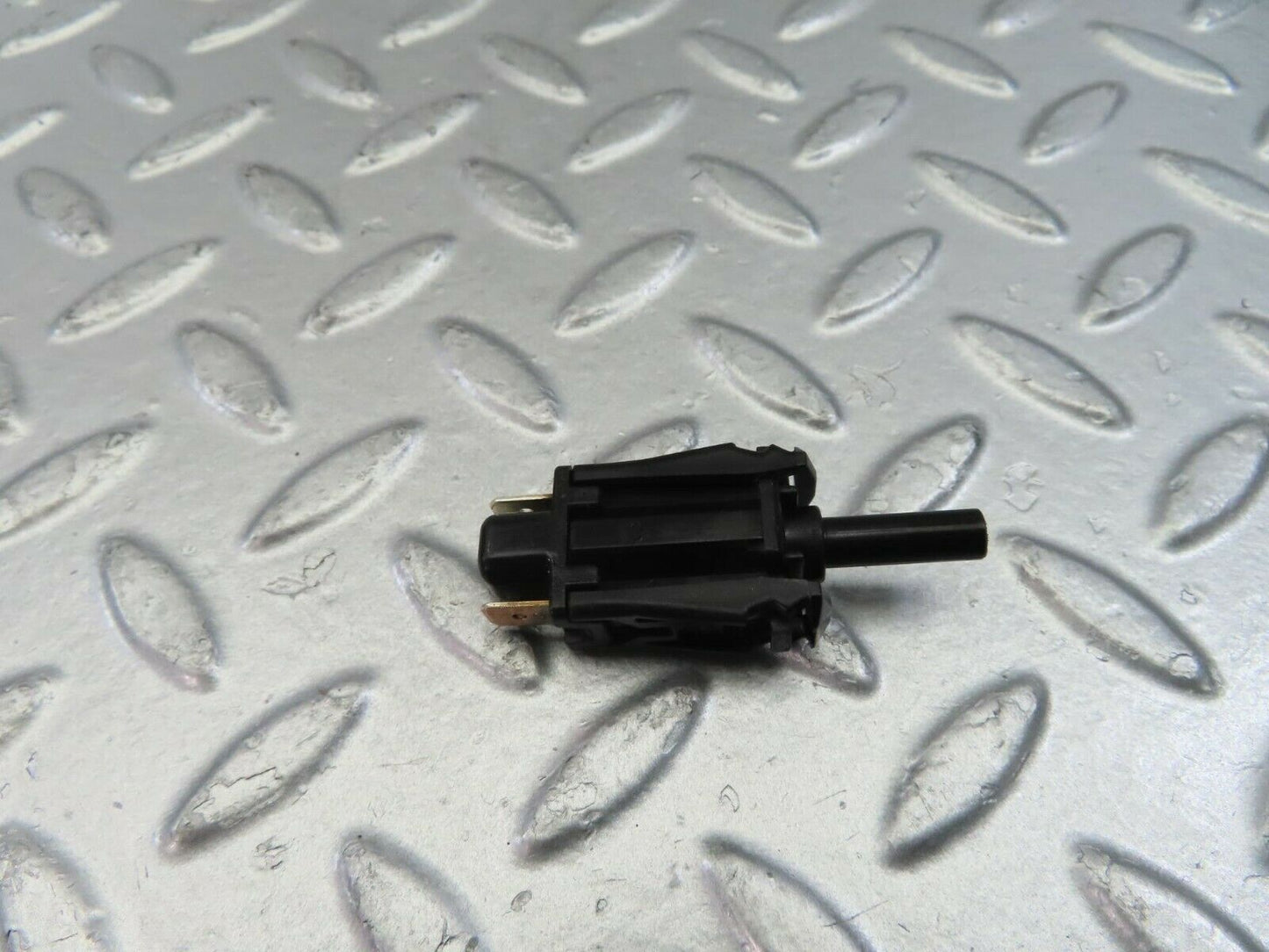 10735 Mercedes-Benz W123 230E Door Contact Switch 0015458714