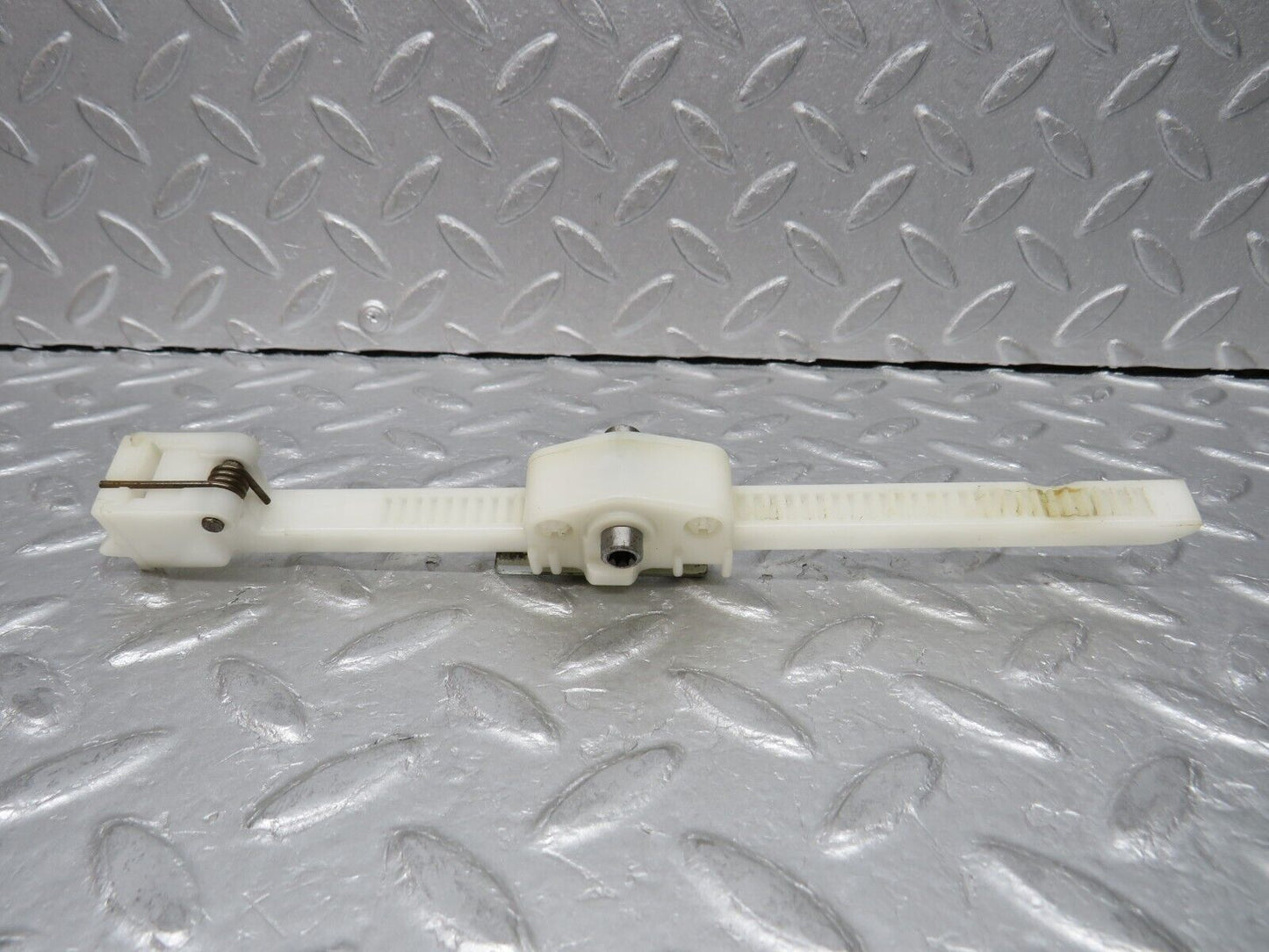 37105 Mercedes-Benz C126 420SEC Coupe Headrest Adjustment Plastic Rail Right