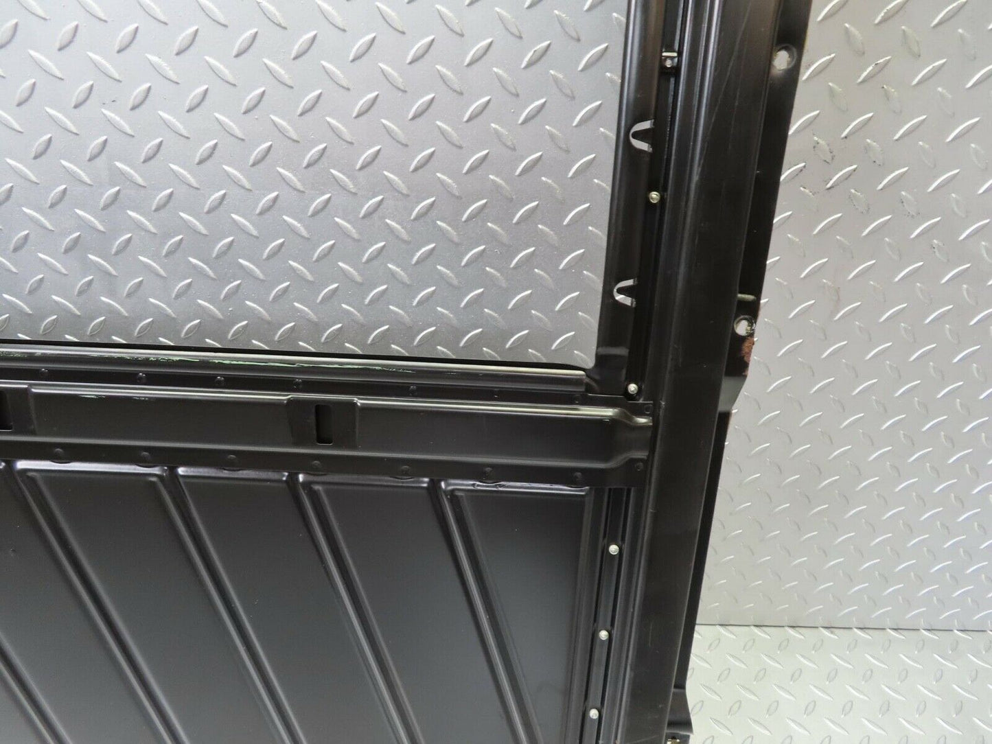 14796 Mercedes-Benz W201 190E Power Sunroof Frame