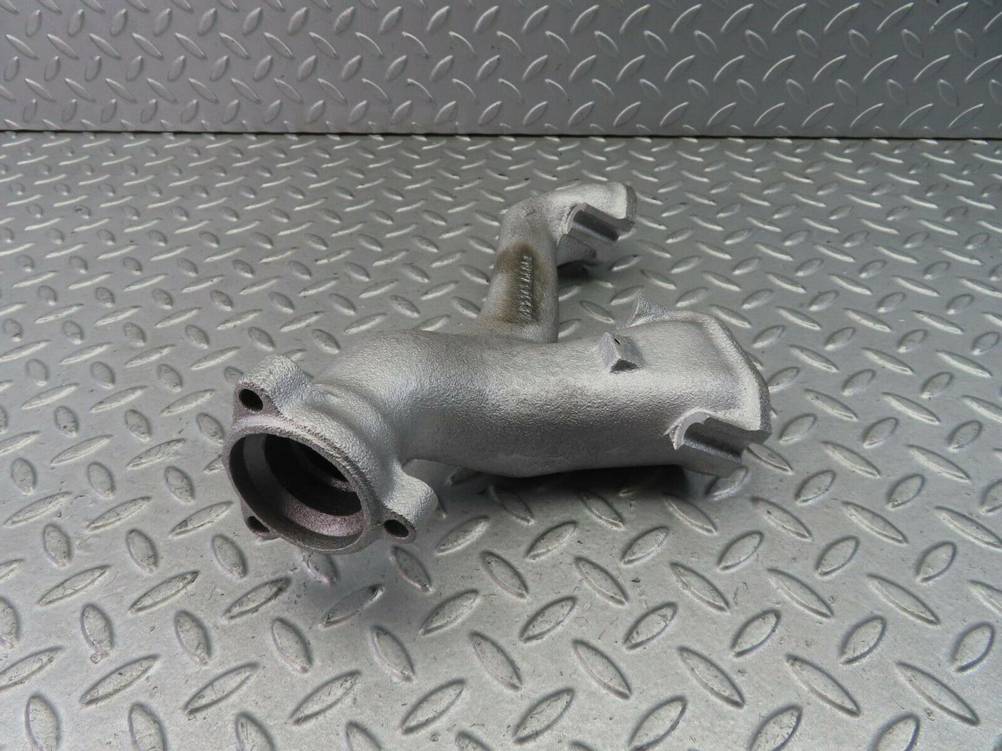 8562 Mercedes-Benz W111 Exhaust Manifold 1271420504