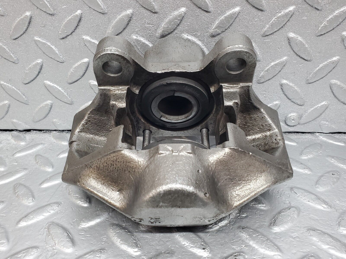 45917 Mercedes-Benz W126 420SE Rear Brake Caliper Left & Right ATE