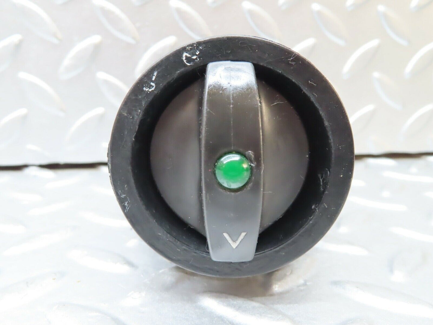 20581 Mercedes-Benz R107 450SL Headlight Switch
