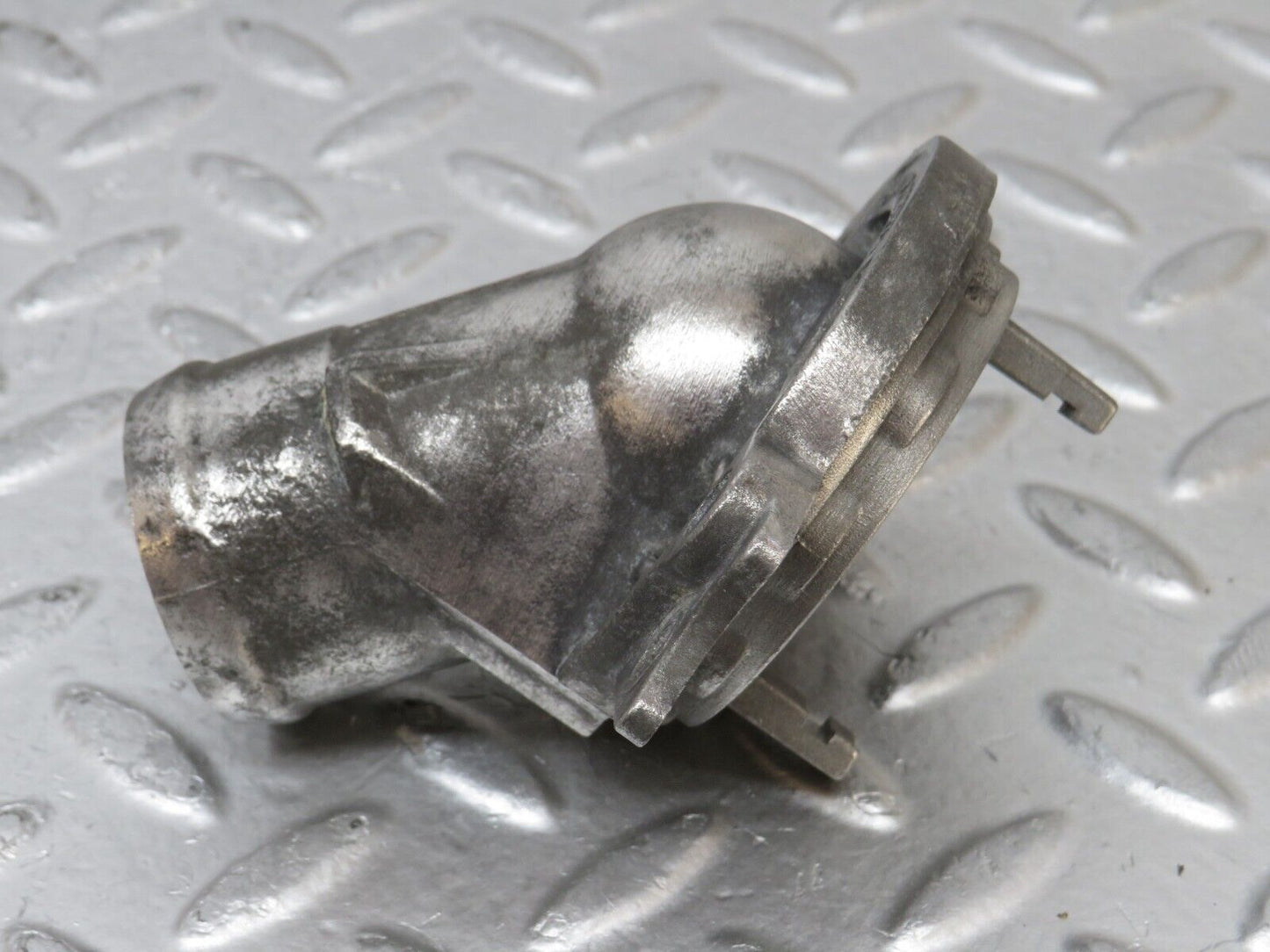 34940 Mercedes-Benz W210 320E Thermostat Housing 1122030275