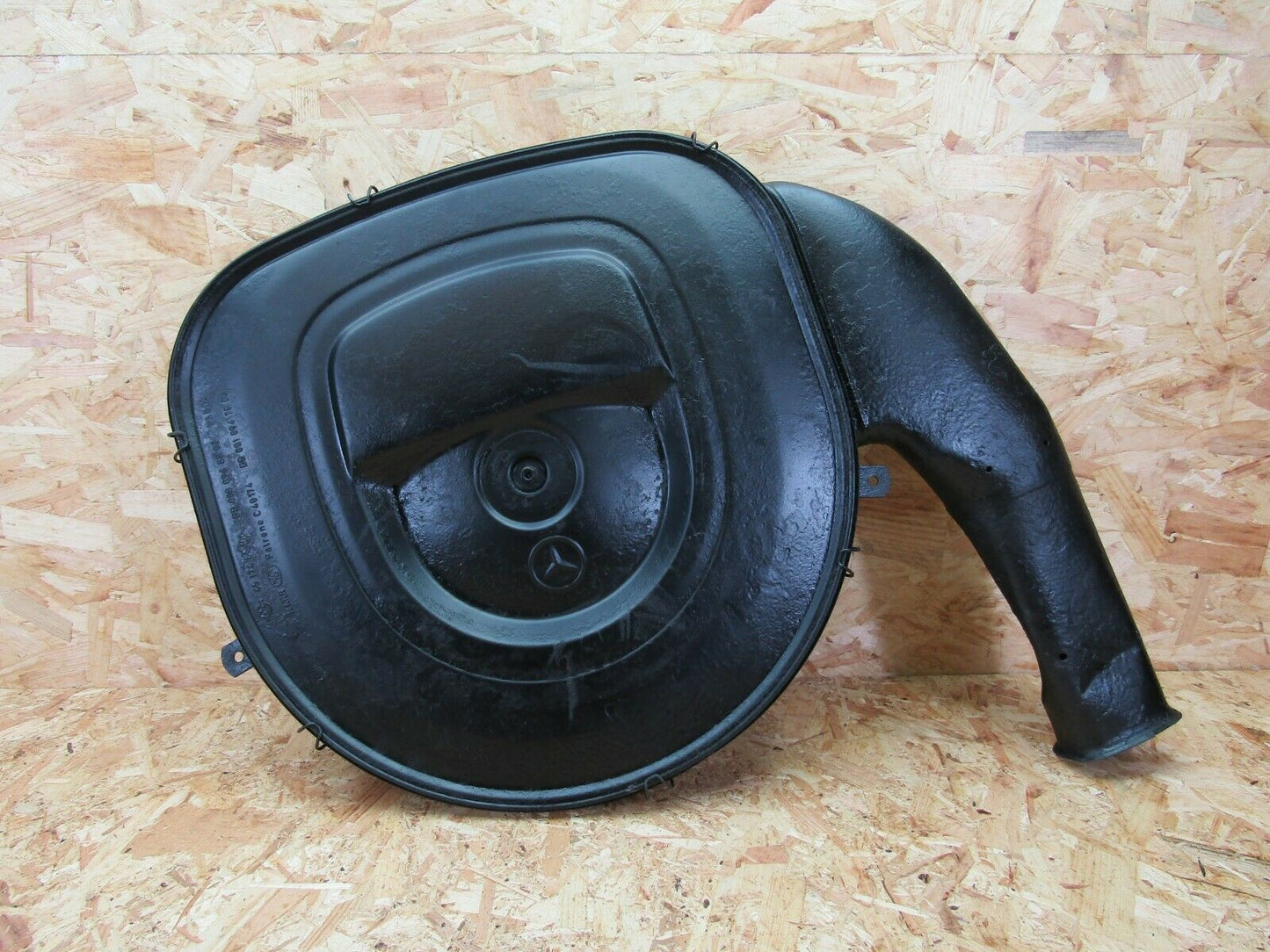 2137 Mercedes-Benz W116 350SE Air Filter Housing 4517485106