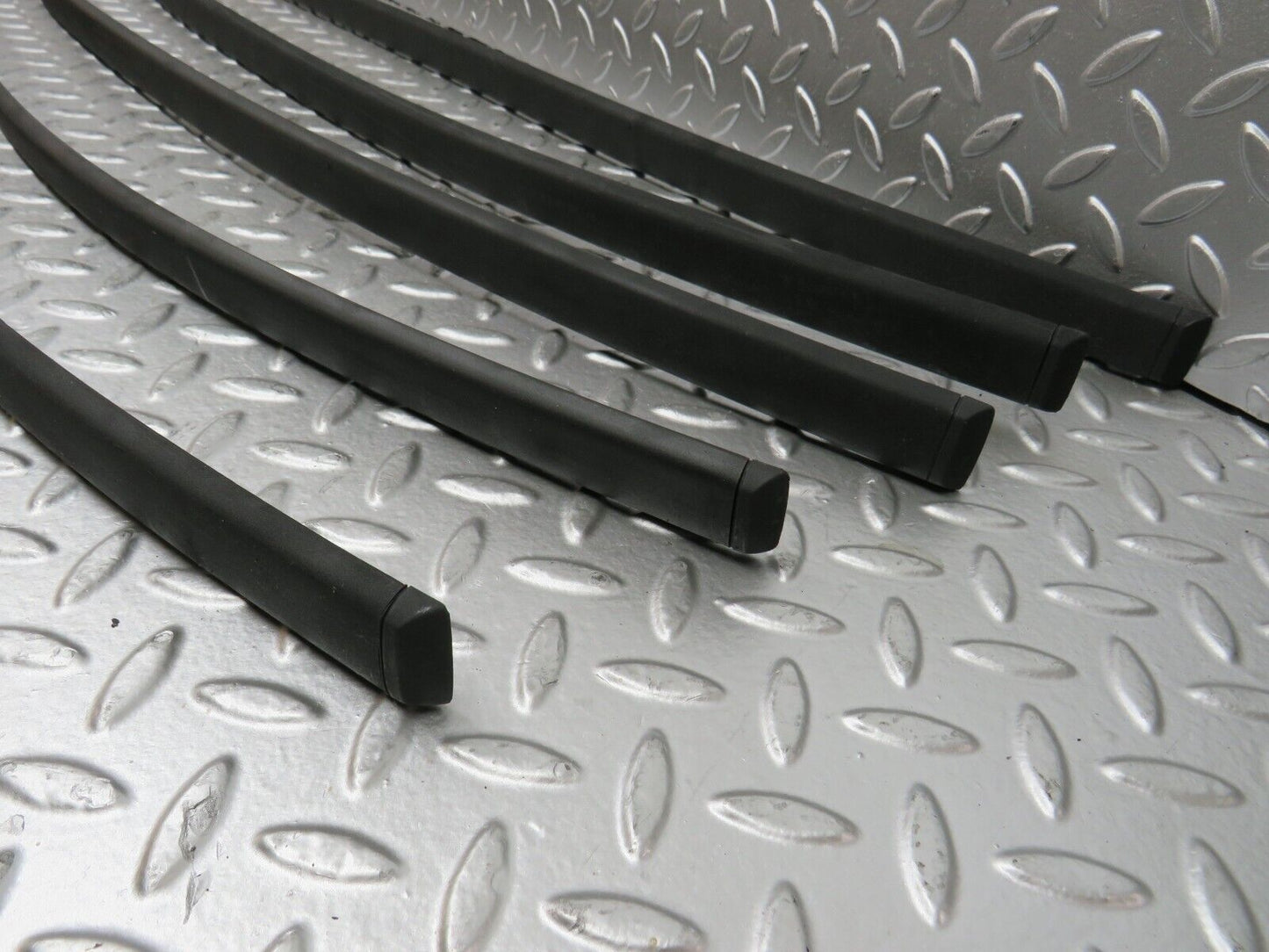 27842 Mercedes-Benz S124 300TE Wagon Roof Cladding Set
