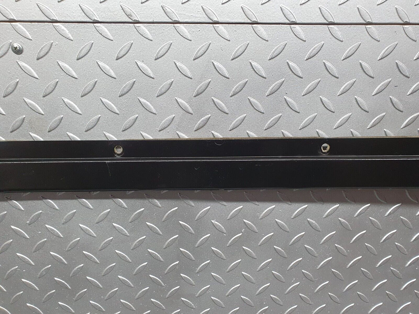 41142 Mercedes-Benz W126 300SE Power Sunroof Frame