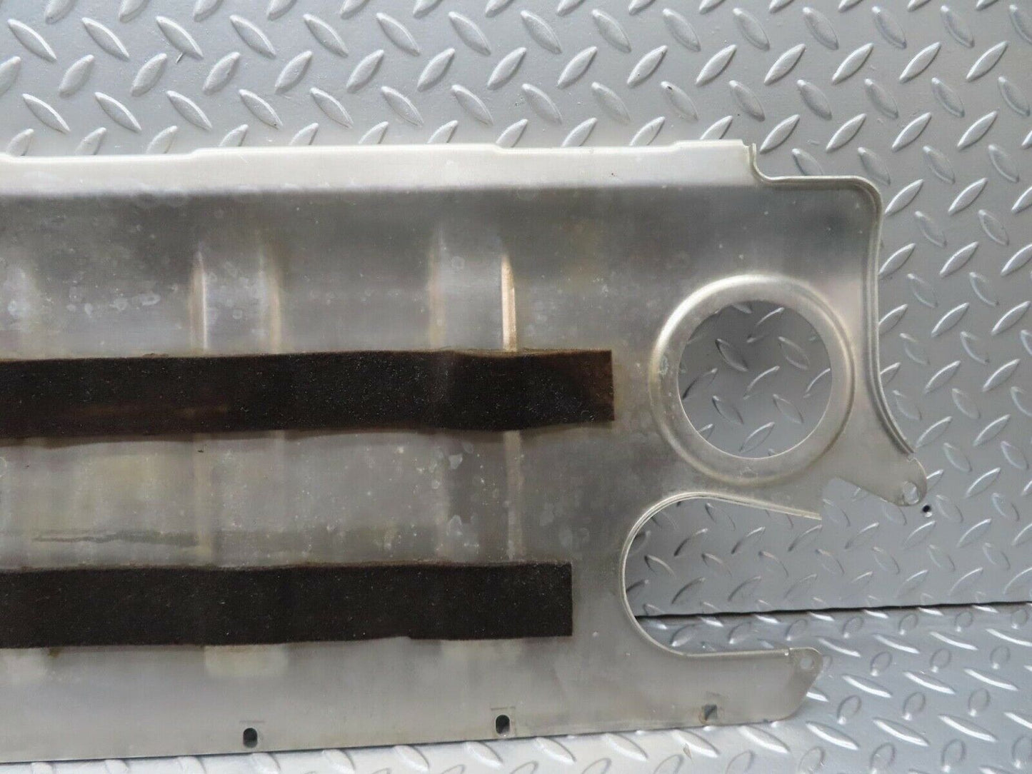 12068 Mercedes-Benz R129 300SL Coupe Fuel Tank Rear Cover