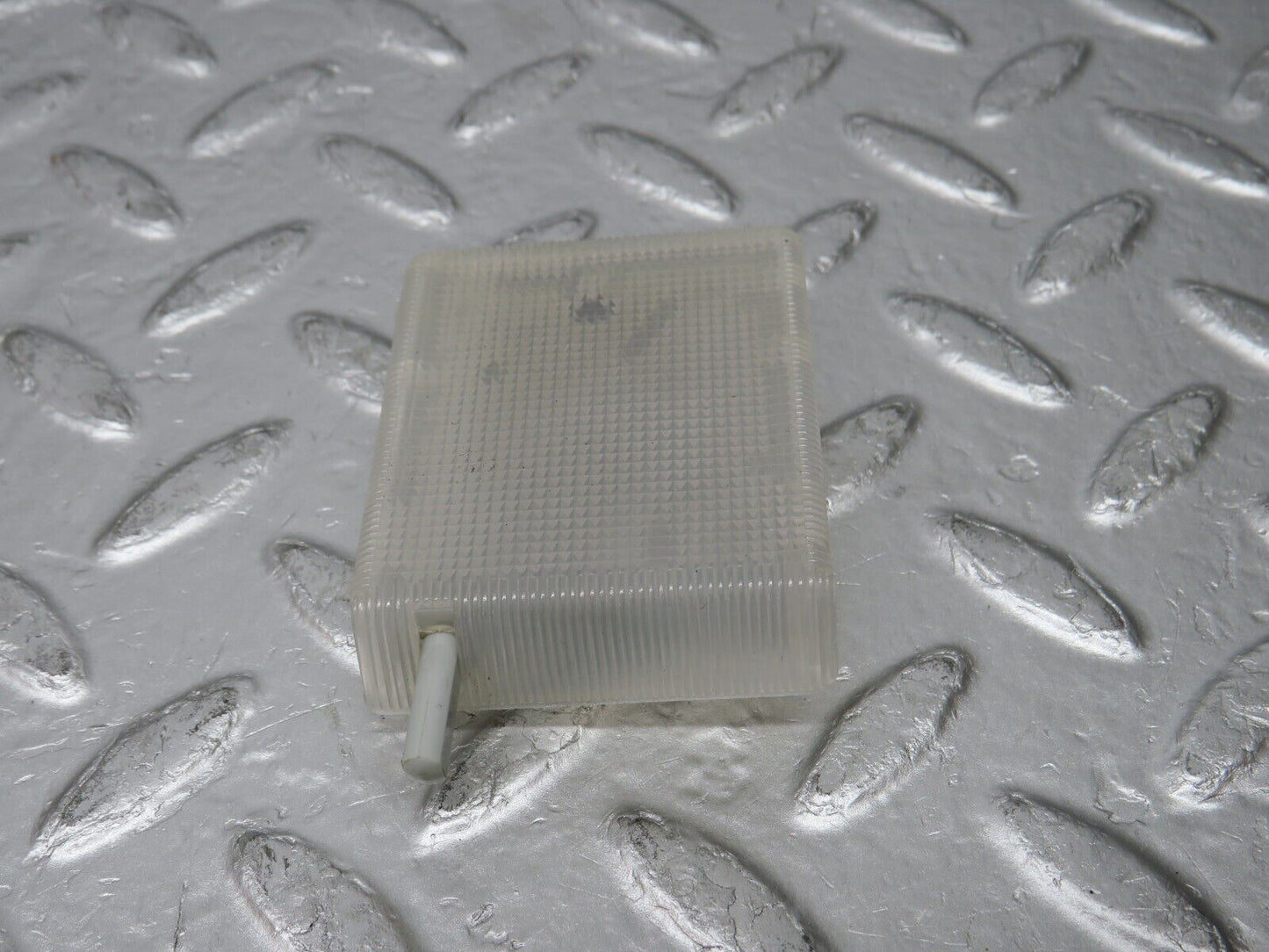 31364 Mercedes-Benz S124 220TE Wagon Glove Box Light 1298200301