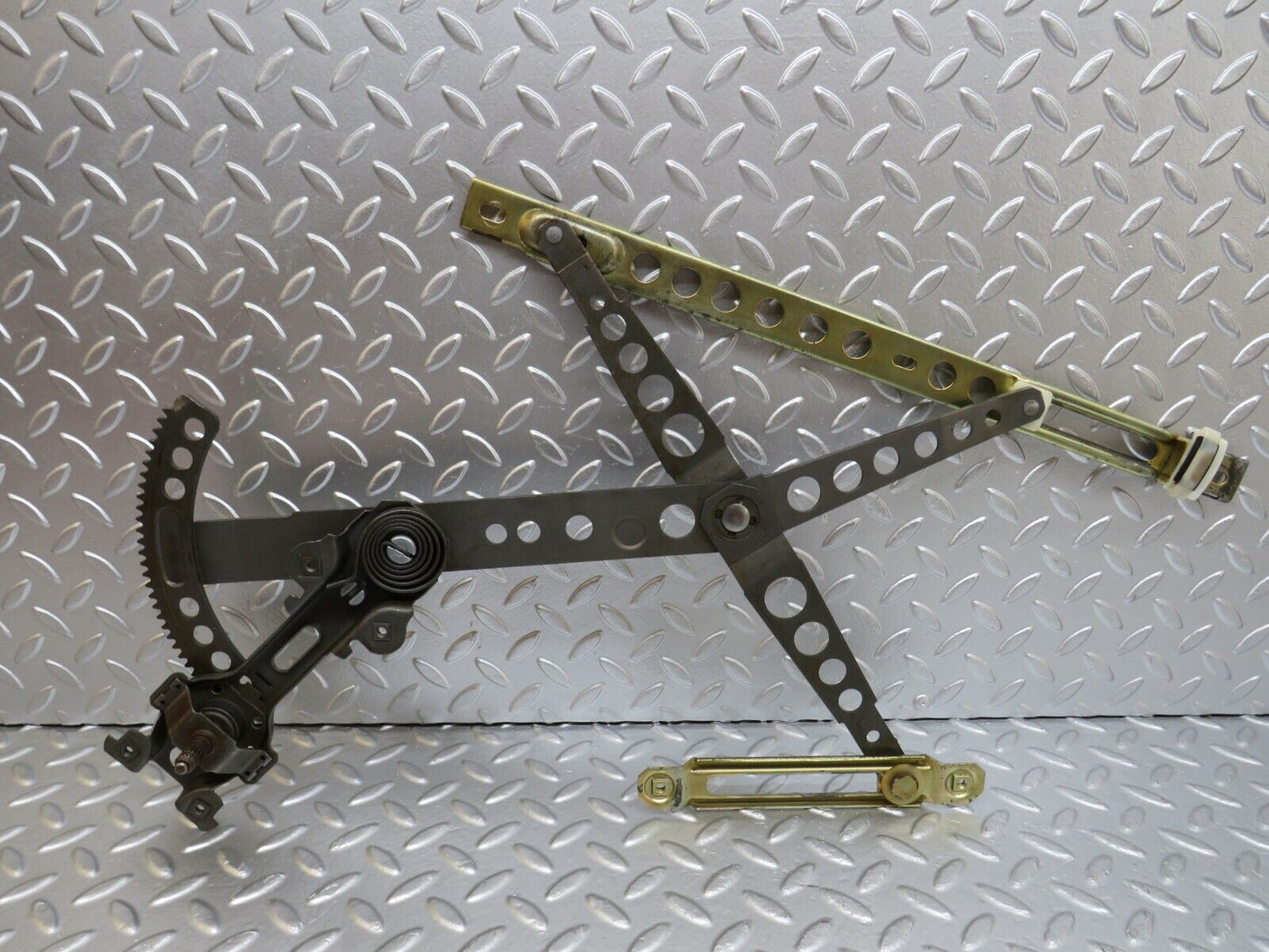 25453 Mercedes-Benz W123 200 Front Right Manual Window Regulator