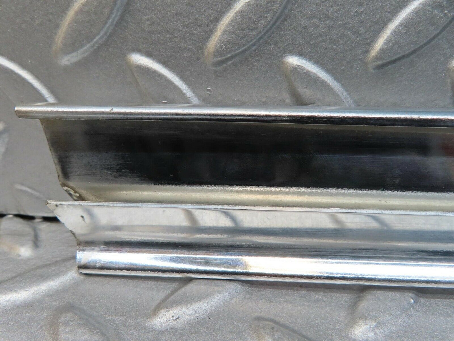 14115 Mercedes-Benz C107 280SLC Rear Right Quarter Window Chrome Trim