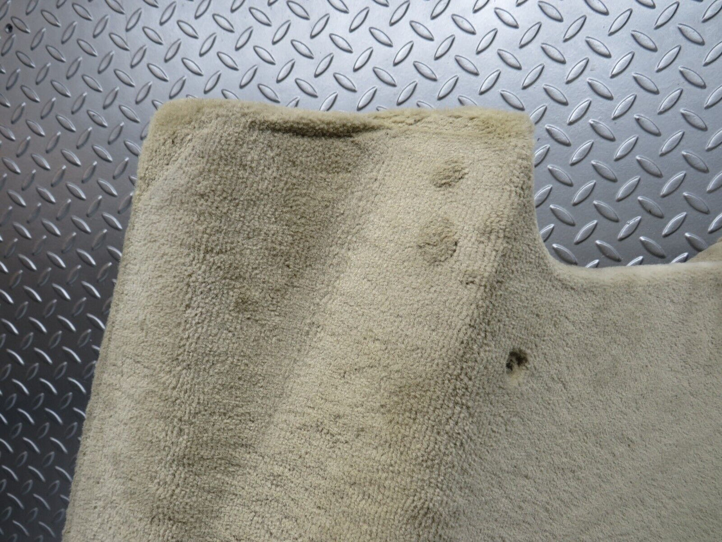 38233 Mercedes-Benz R129 280SL Coupe Rear Right Wall Carpet Beige