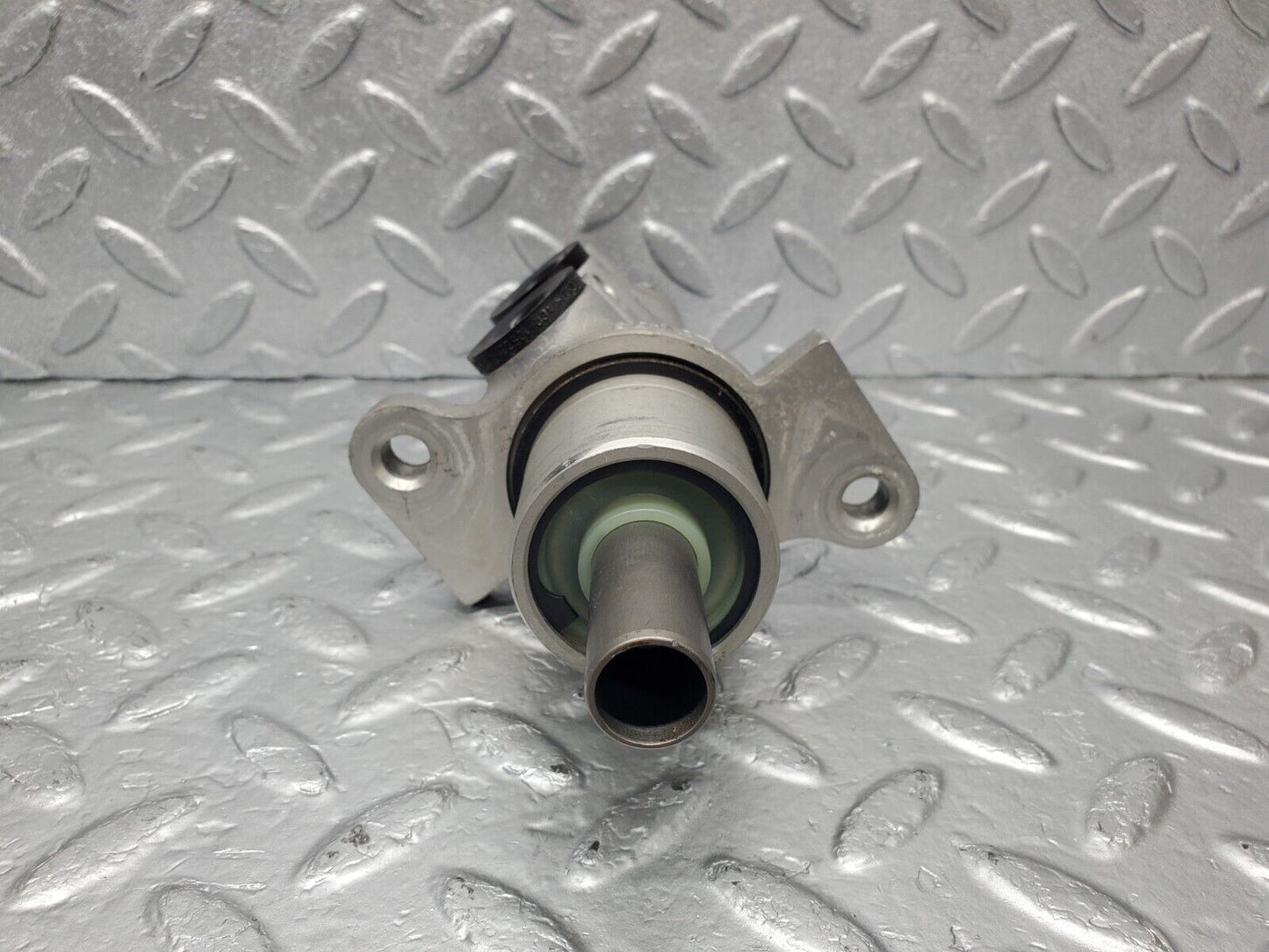 47019 Mercedes-Benz R129 320SL Coupe Brake Master Cylinder Lucas