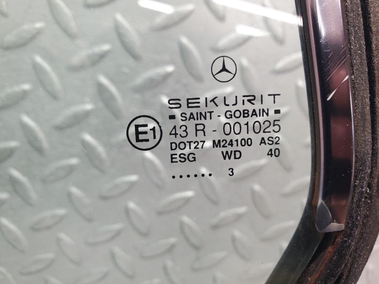 46987620