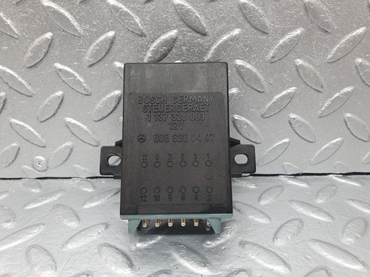 43522 Mercedes-Benz C126 380SEC Coupe Seat Belt Presenter Relay 0008200497