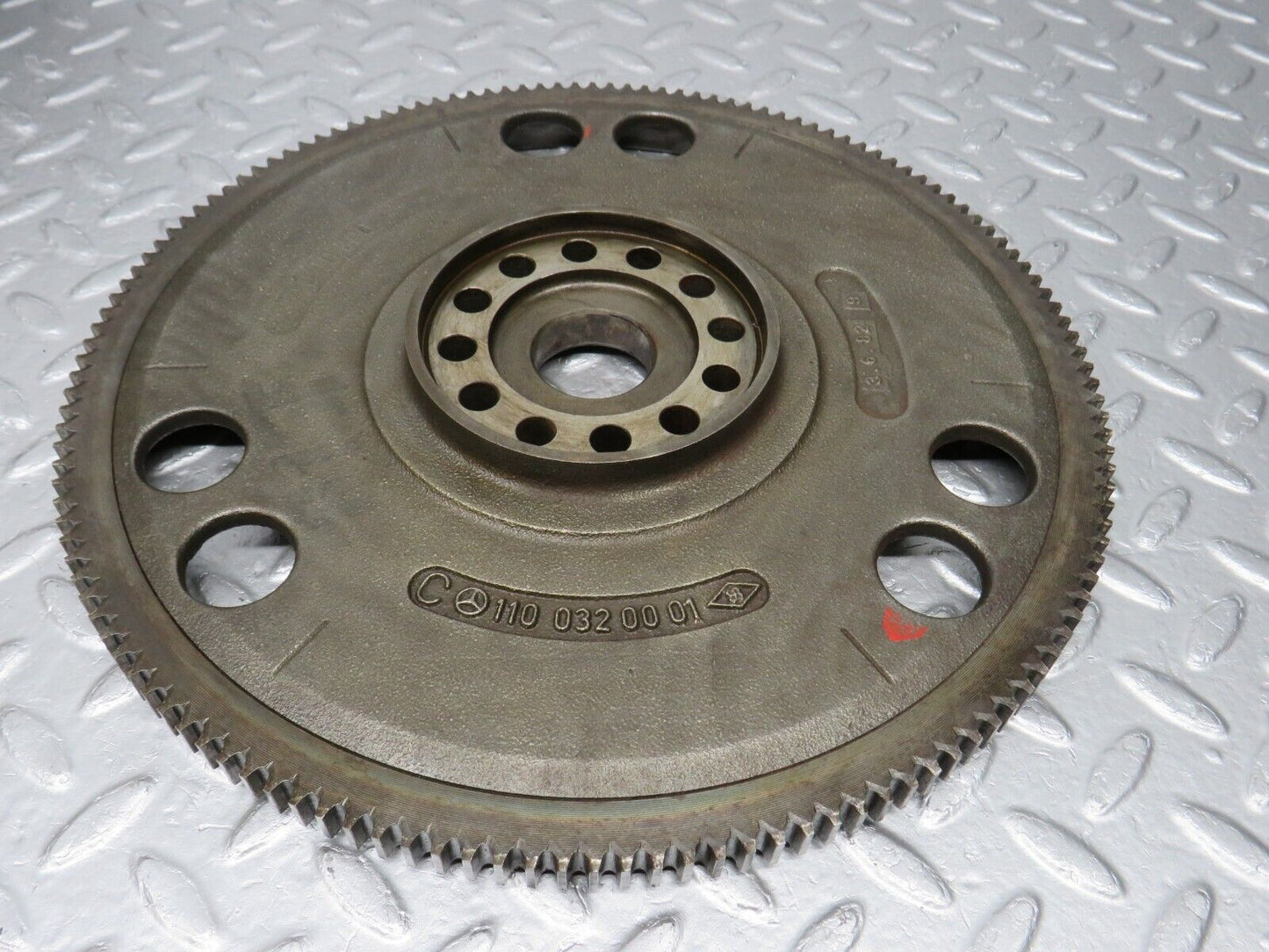 40699 Mercedes-Benz W123 300D Flywheel Starter Ring 1100320001