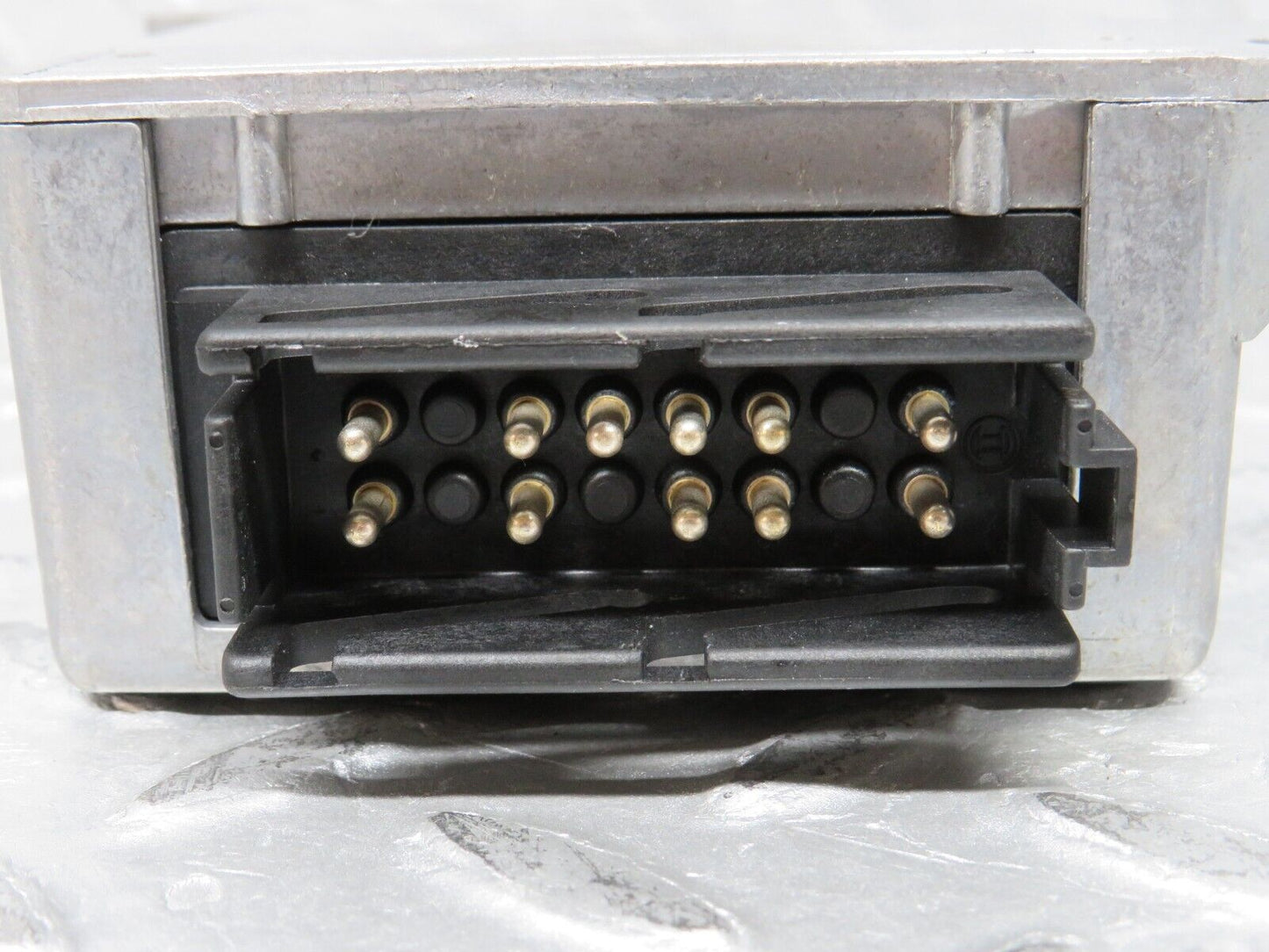 37901 Mercedes-Benz A124 320E Cabriolet Top Roll Bar Module 1248205826 0285001071
