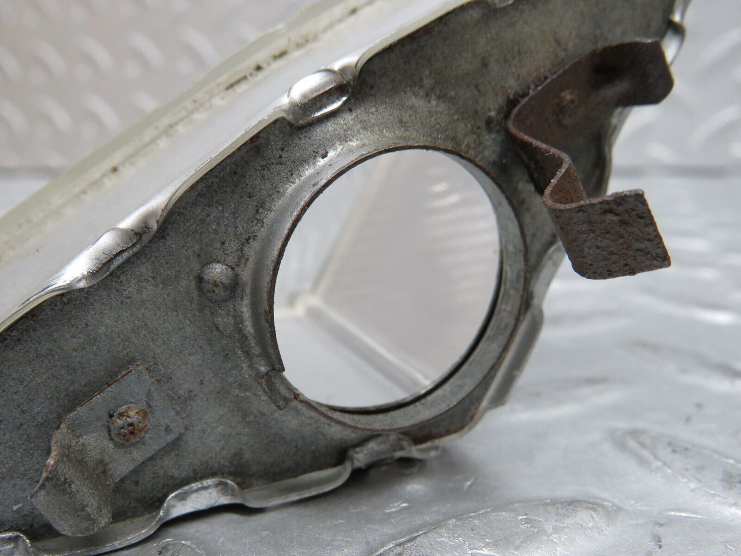 37377 Mercedes-Benz W109 300SEL Headlight Parking Light Right Side K33392