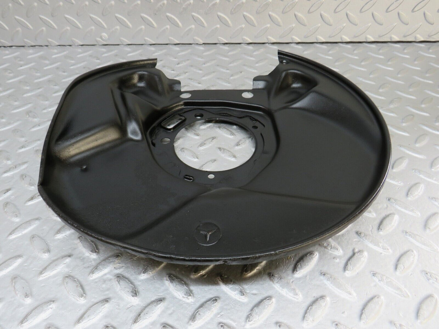 36785 Mercedes-Benz W201 190E Rear Brake Disc Protection Plate