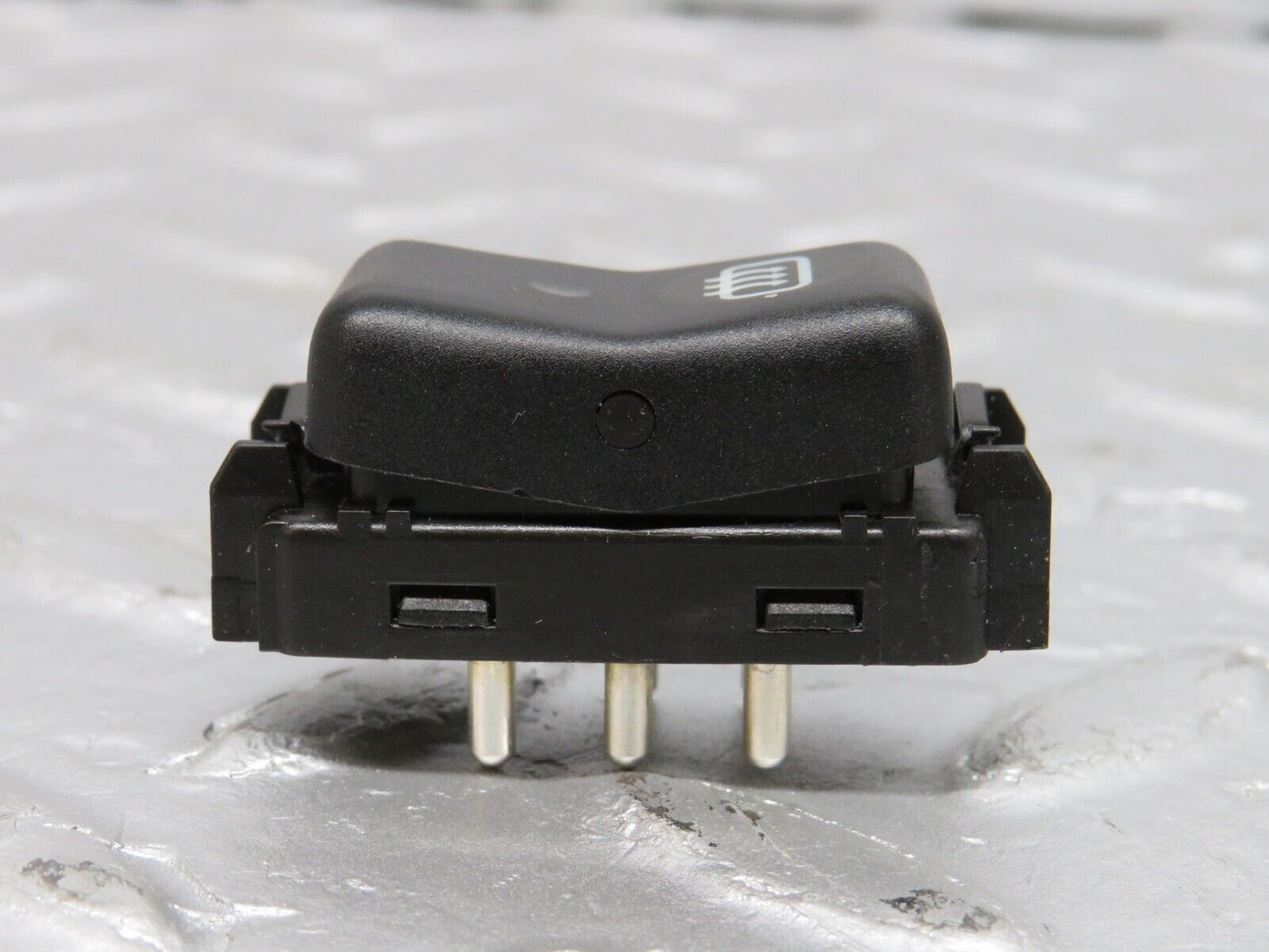 39639 Mercedes-Benz R129 320SL Coupe Rear Windscreen Defroster Switch 1298212351