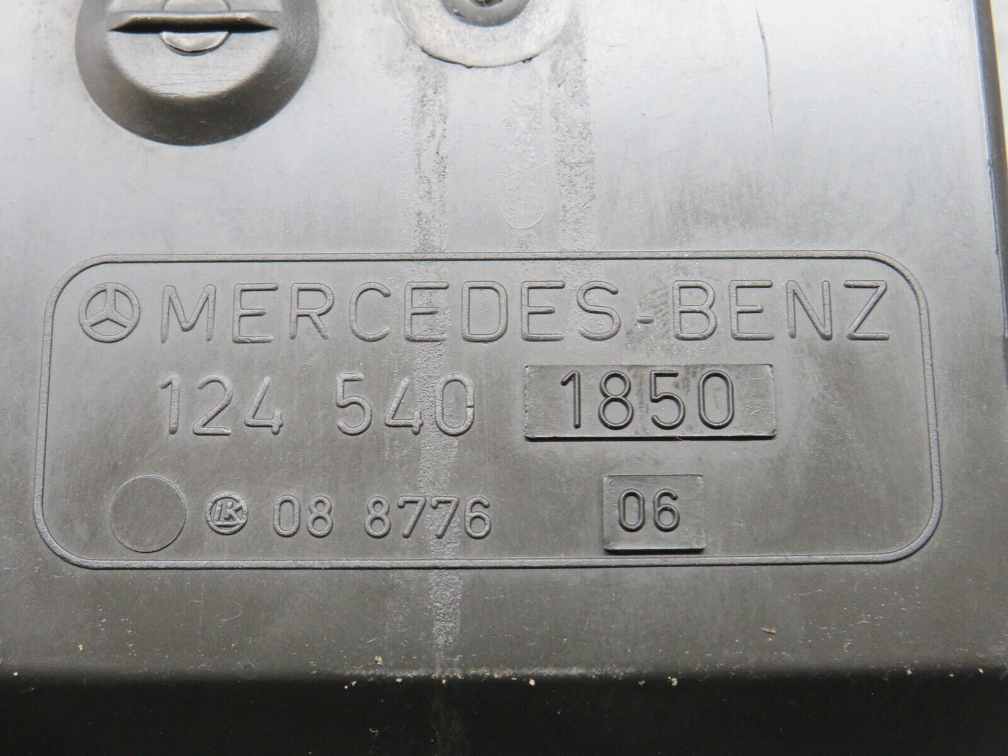 28945 Mercedes-Benz C124 320CE Coupe Fuse Box 1245401850