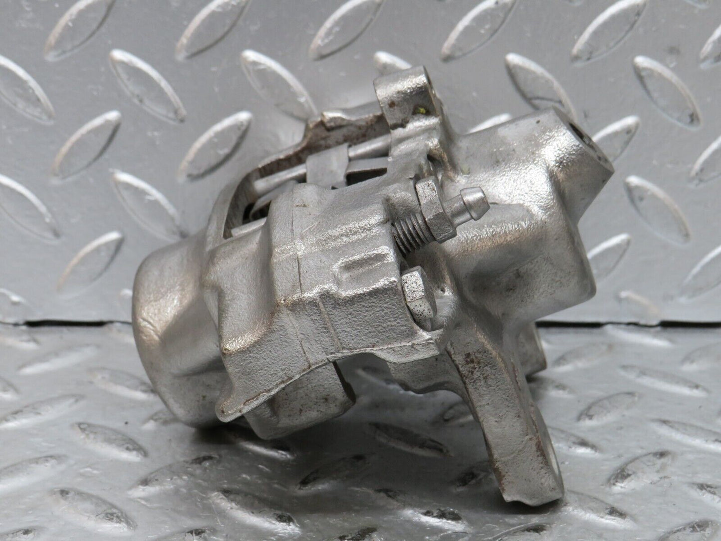 27648 Mercedes-Benz S124 300TE Wagon Rear Right Brake Caliper