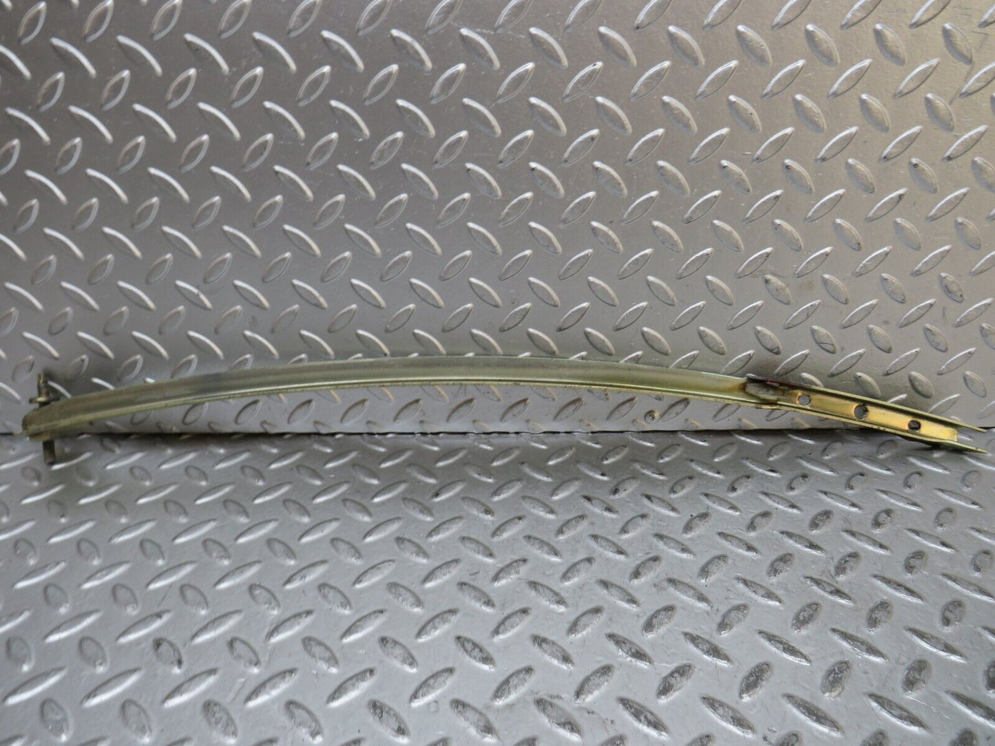 29194 Mercedes-Benz C124 320CE Coupe Left Door Window Channel