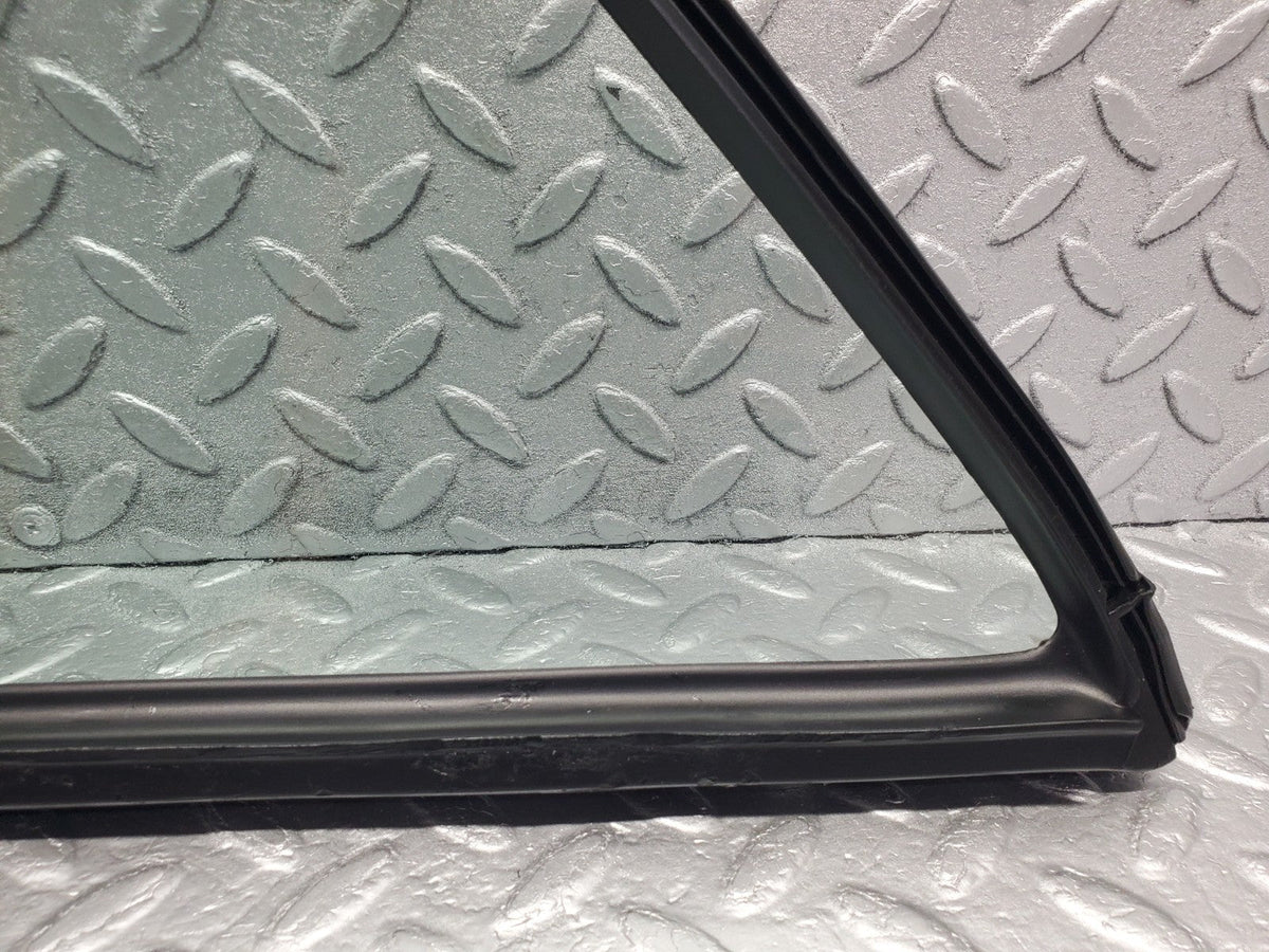 W201 Baby Benz rear right quarter window glass used OEM