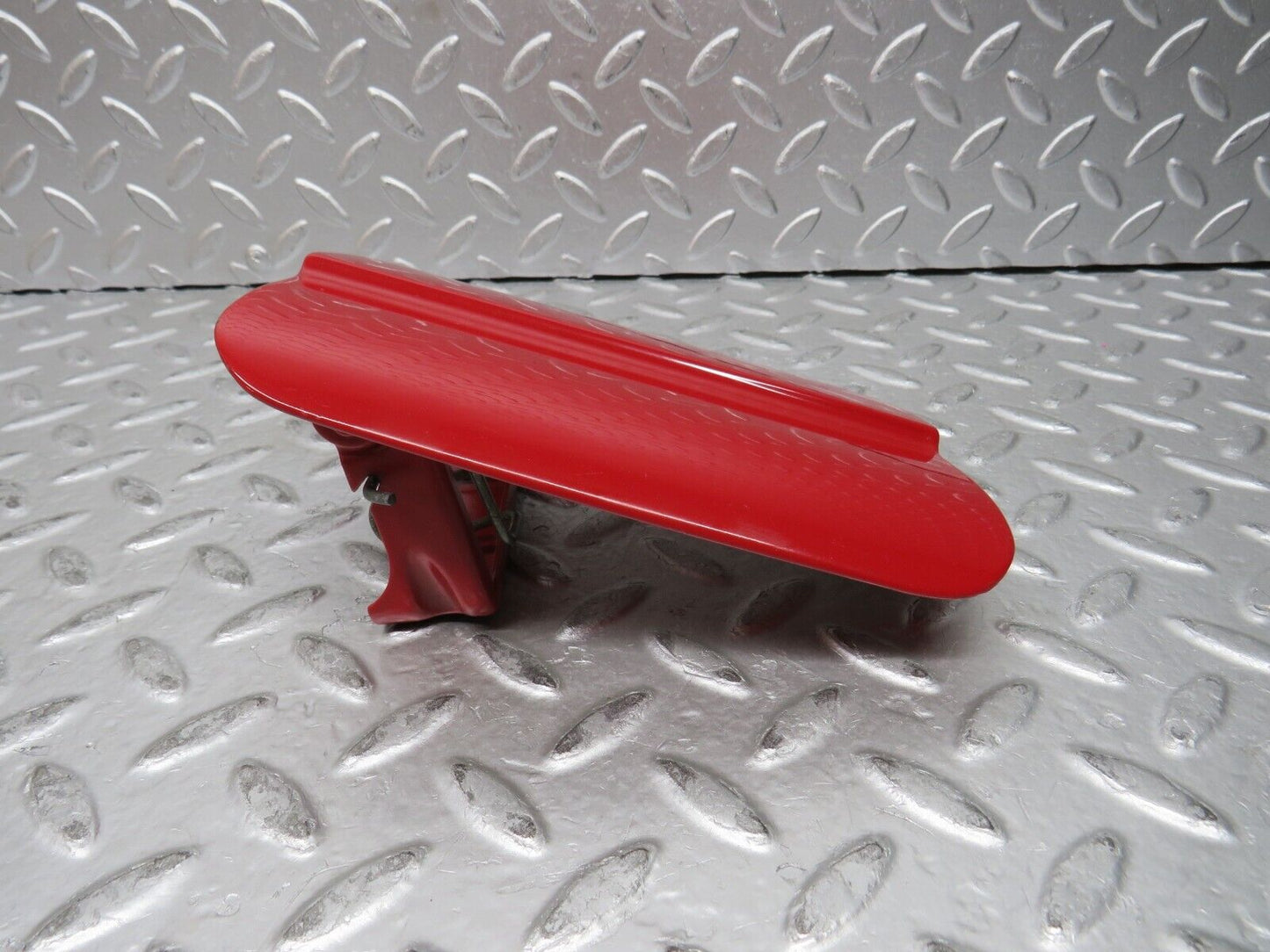 27984 Mercedes-Benz W123 280E Fuel Tank Flap Cap 1235840039