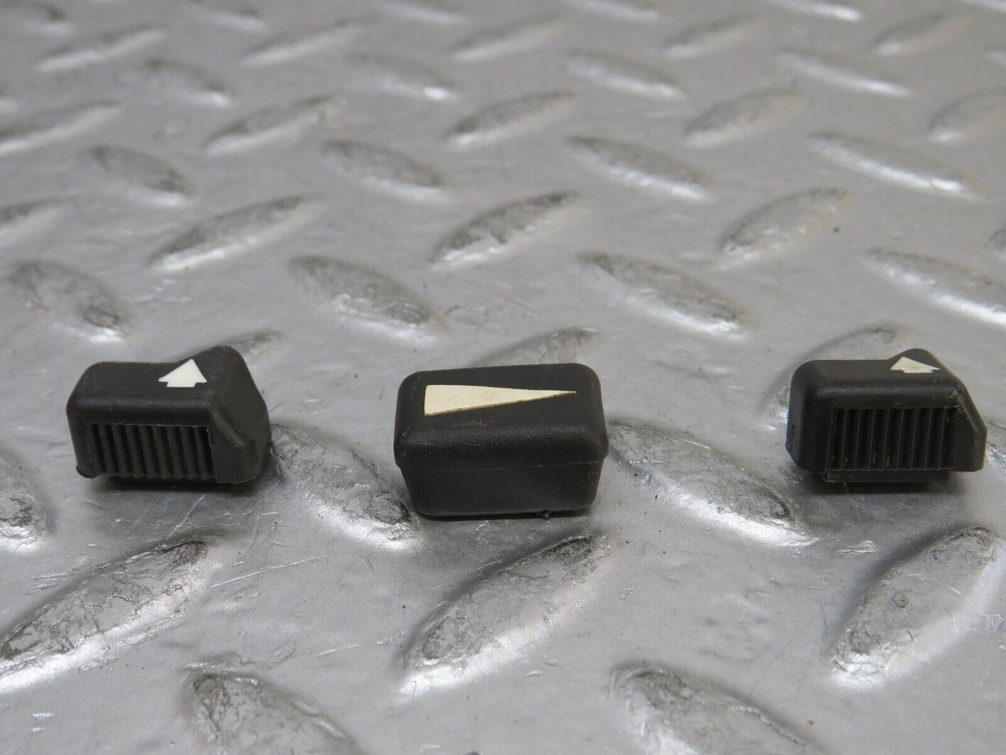 26919 Mercedes-Benz W123 240D Heater Control Knob Set