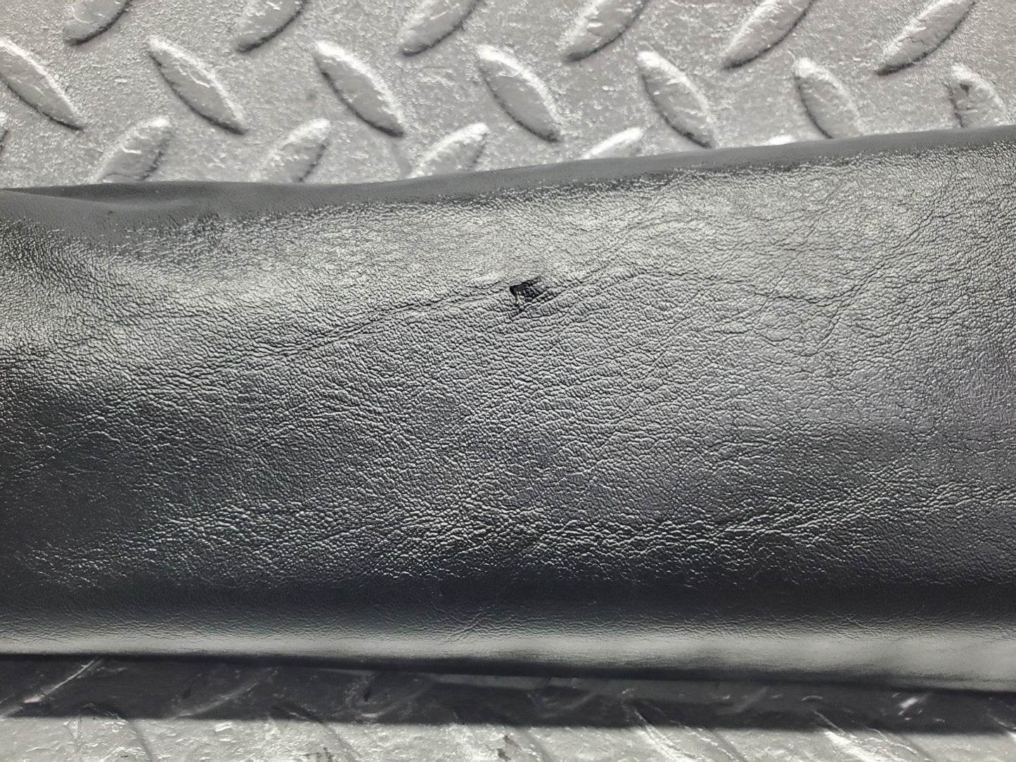 W201 Baby Benz b pillar cover left used OEM