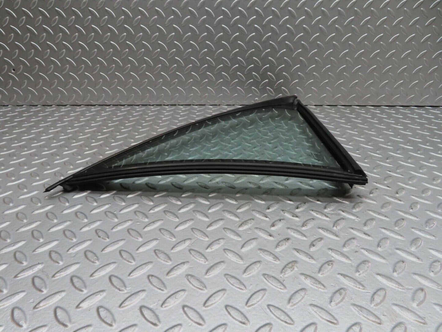 15169 Mercedes-Benz W140 S320 Rear Left Quarter Window 1407350124