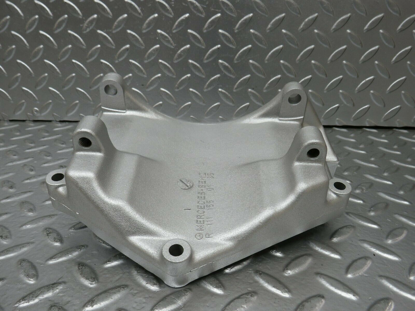 24346 Mercedes-Benz S124 220TE Wagon AC Compressor Support Bracket 1111550135