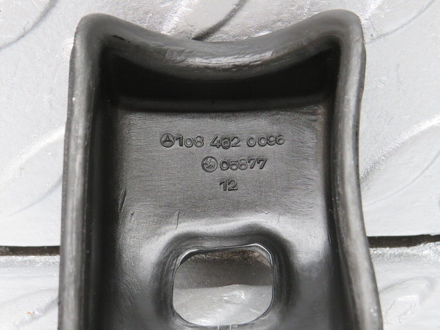 40327 Mercedes-Benz W110 230 Indicator Stalk Rubber Cover 1084620096