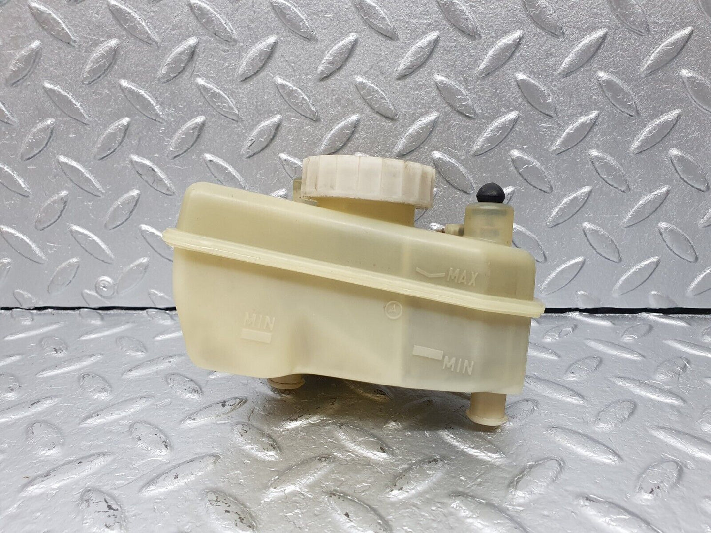 40728 Mercedes-Benz W123 300D Brake Fluid Reservoir Tank DBA