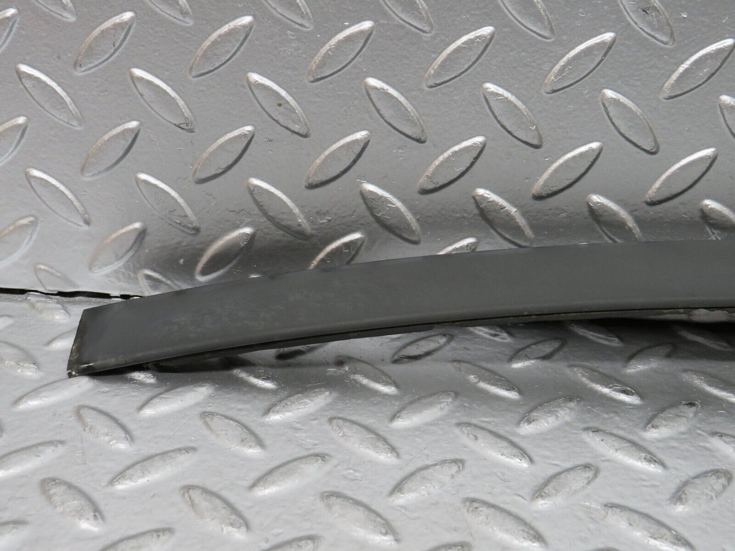 25164 Mercedes-Benz W201 190D Windscreen Lower Moulding Trim Left